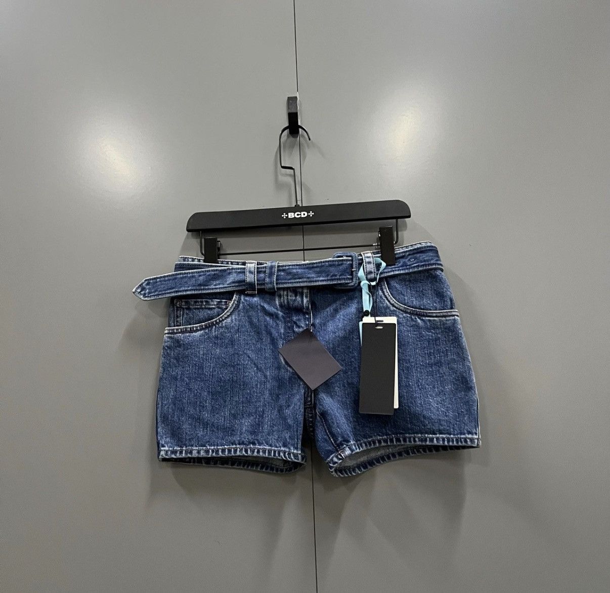 Prada Prada Blue Belted Denim Shorts J41 Size 26" / US 2 / IT 38 - 1 Thumbnail