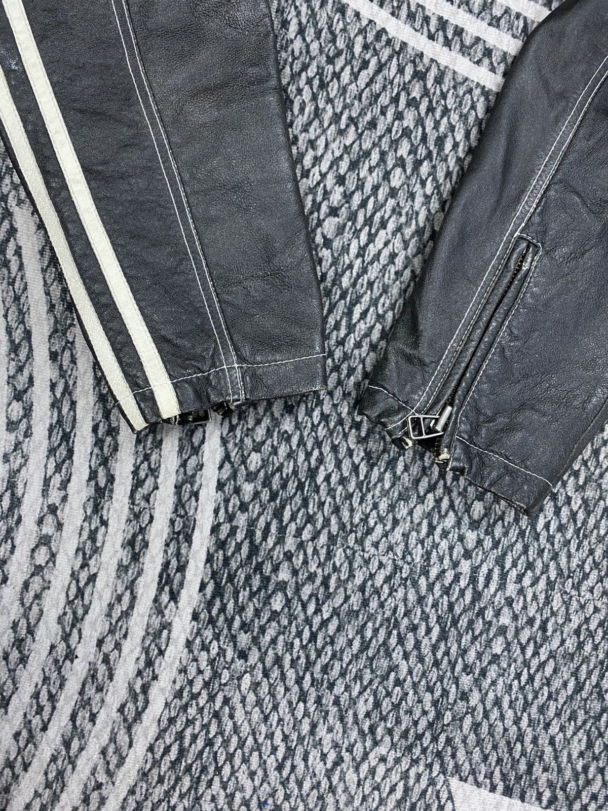 Leather 🔥Vintage Freedom White Stripe Bikers Leather Jacket Size US M / EU 48-50 / 2 - 10 Thumbnail
