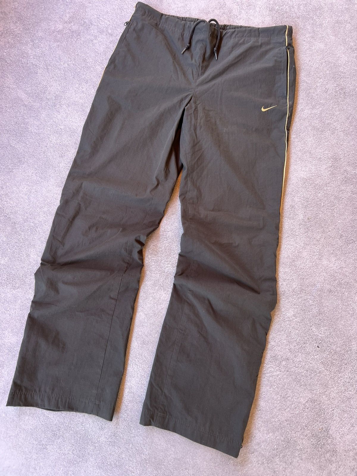Nike 🔥 Vintage Y2K Grey Nylon Drill Swag Pants – Women’s Size 28" / US 6 / IT 42 - 4 Thumbnail