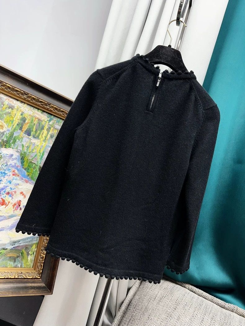 Chanel Chanel Black fake two-piece cashmere sweater Size XS / US 0-2 / IT 36-38 - 2 Thumbnail