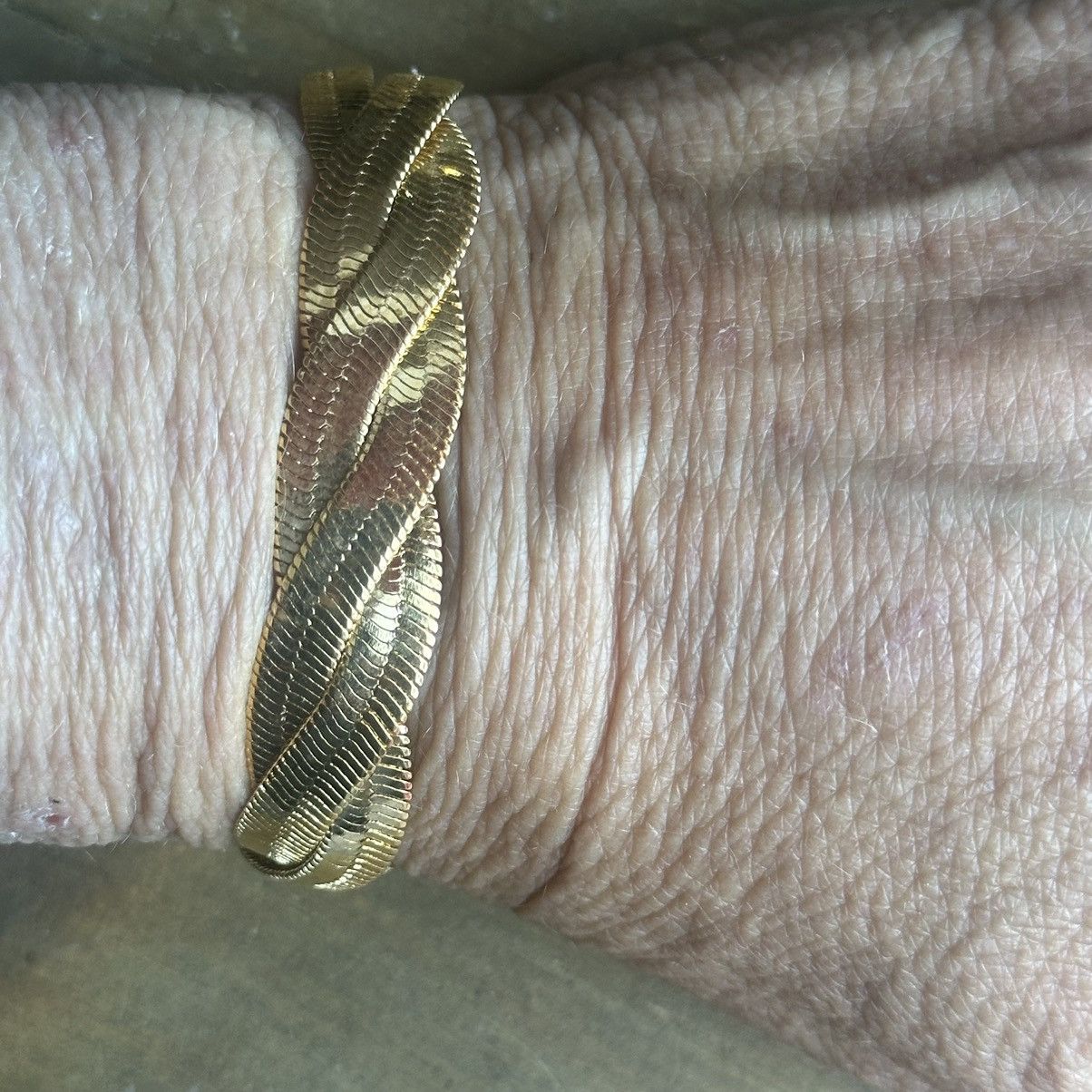 Vintage Vintage NR Avon gold braided herringbone chain bracelet Size ONE SIZE - 4 Thumbnail