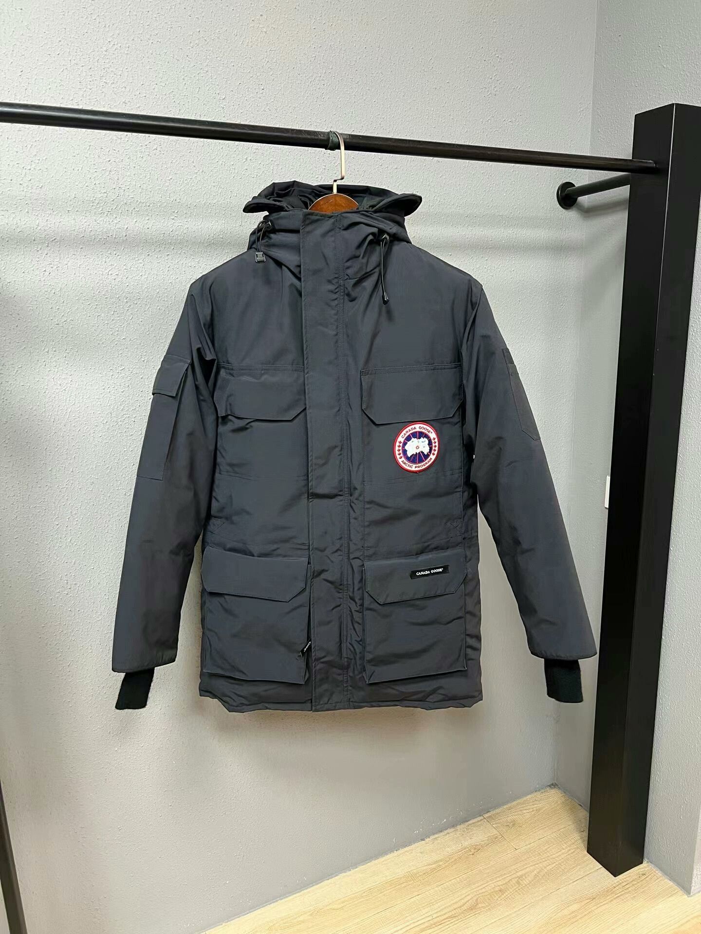 Canada Goose canada goose expedition down jacket xs Size US XS / EU 42 / 0 - 1 Thumbnail