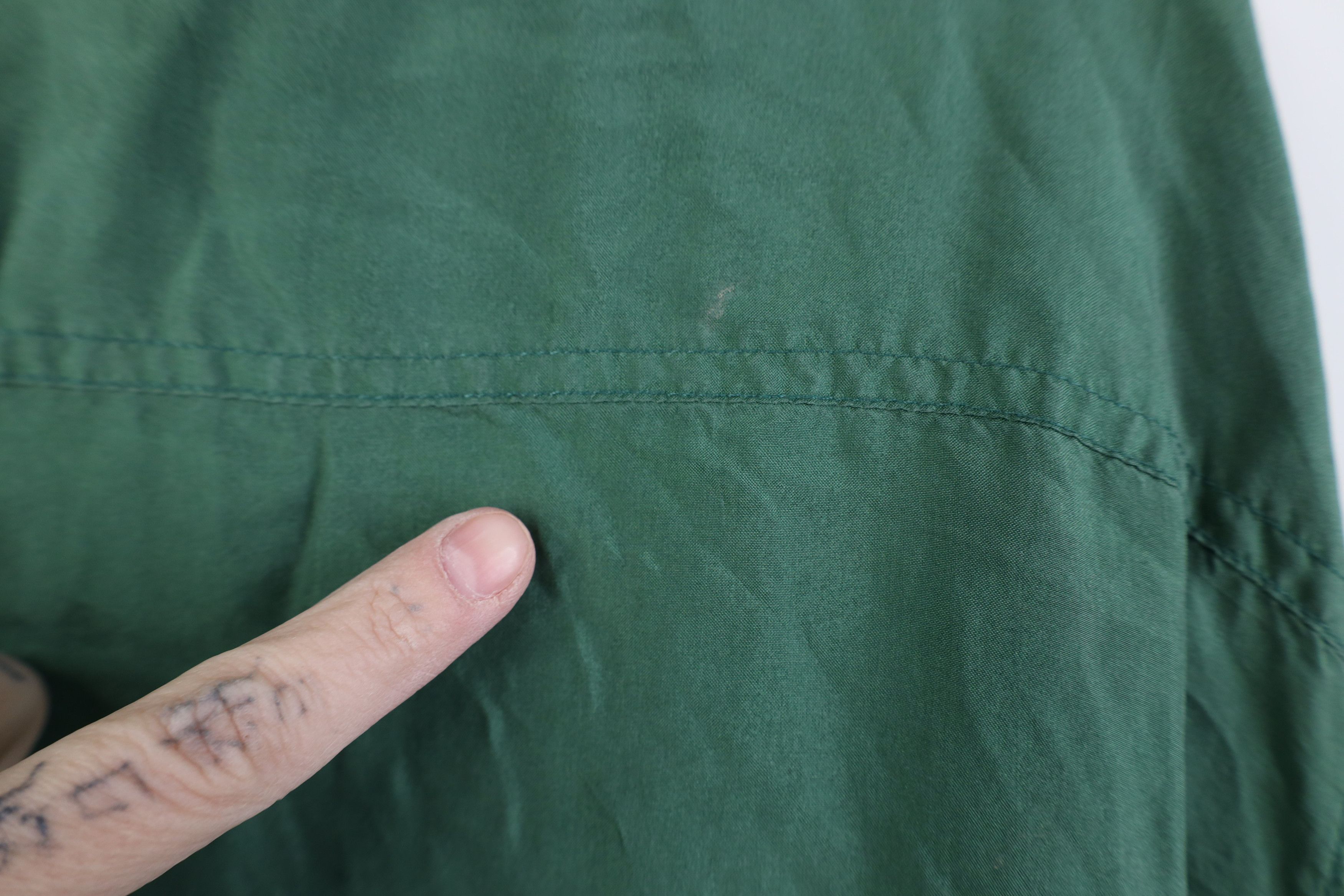 Vintage Vintage 90s Streetwear Lightweight Silk Button Shirt Green Size L / US 10 / IT 46 - 7 Thumbnail