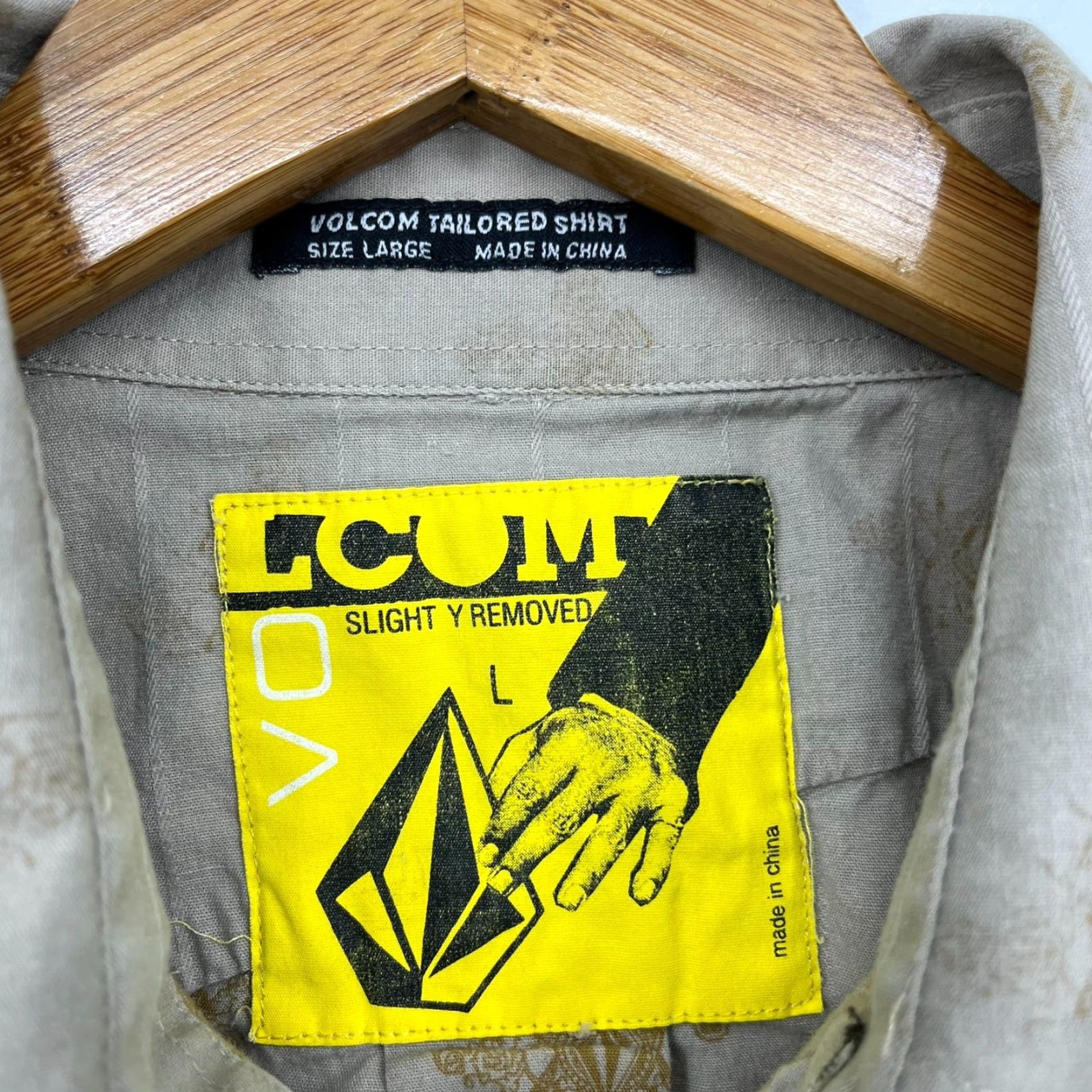 Volcom Volcom Button-Up Shirt Men L Beige Cotton Pocket Shirt Size US L / EU 52-54 / 3 - 4 Thumbnail