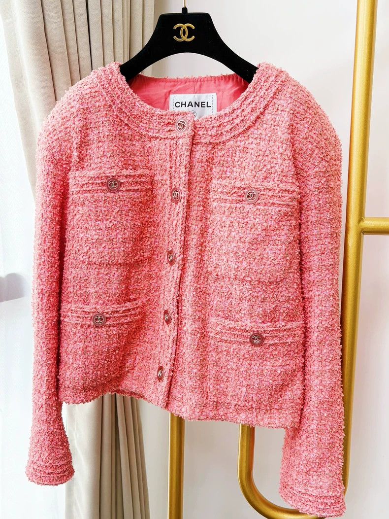 Chanel Chanel 20 spring and summer show pink tweed long-sleeved j Size XS / US 0-2 / IT 36-38 - 1 Thumbnail