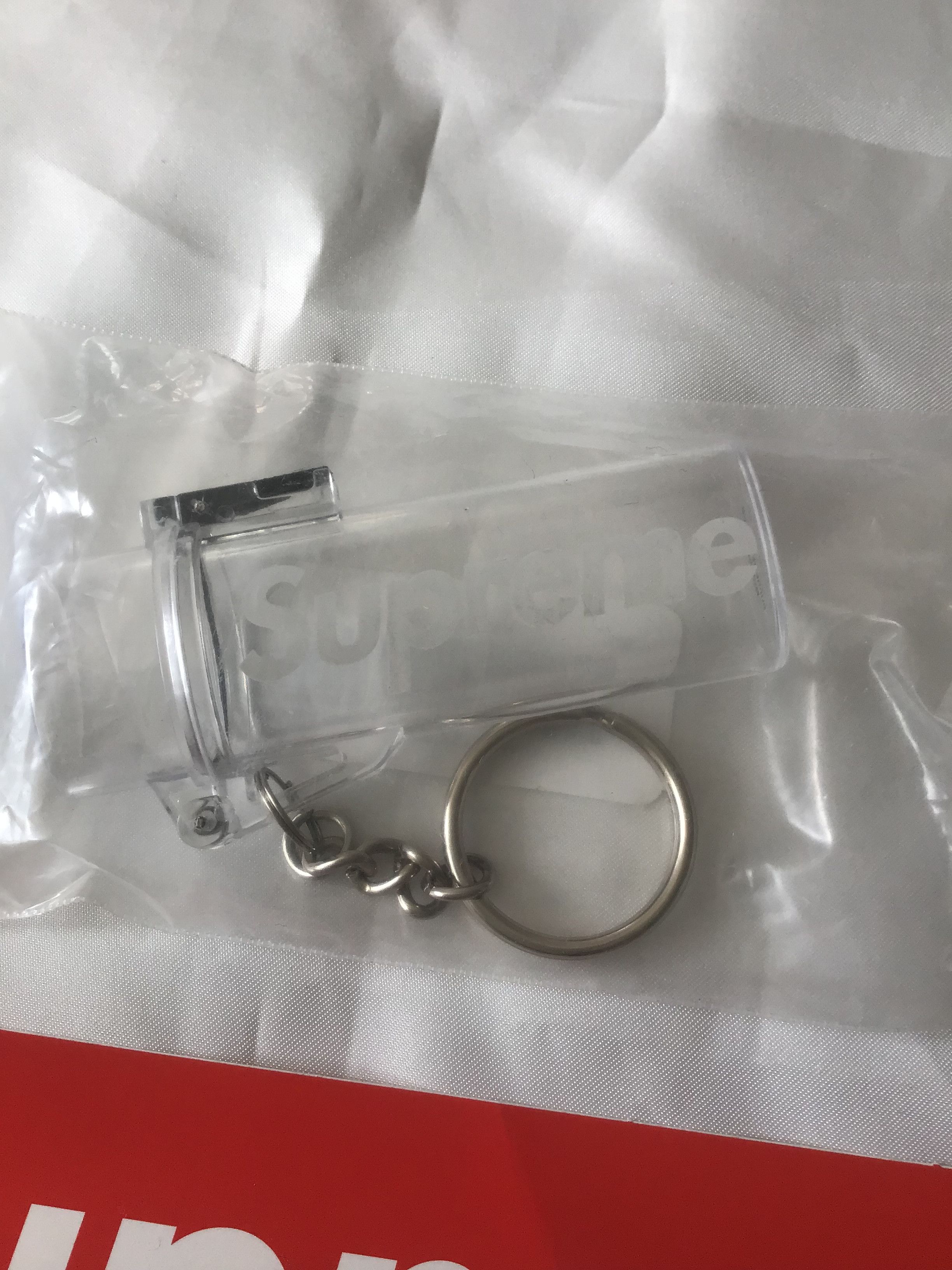 Supreme SUPREME Waterproof Lighter Keychain Size ONE SIZE - 2 Thumbnail