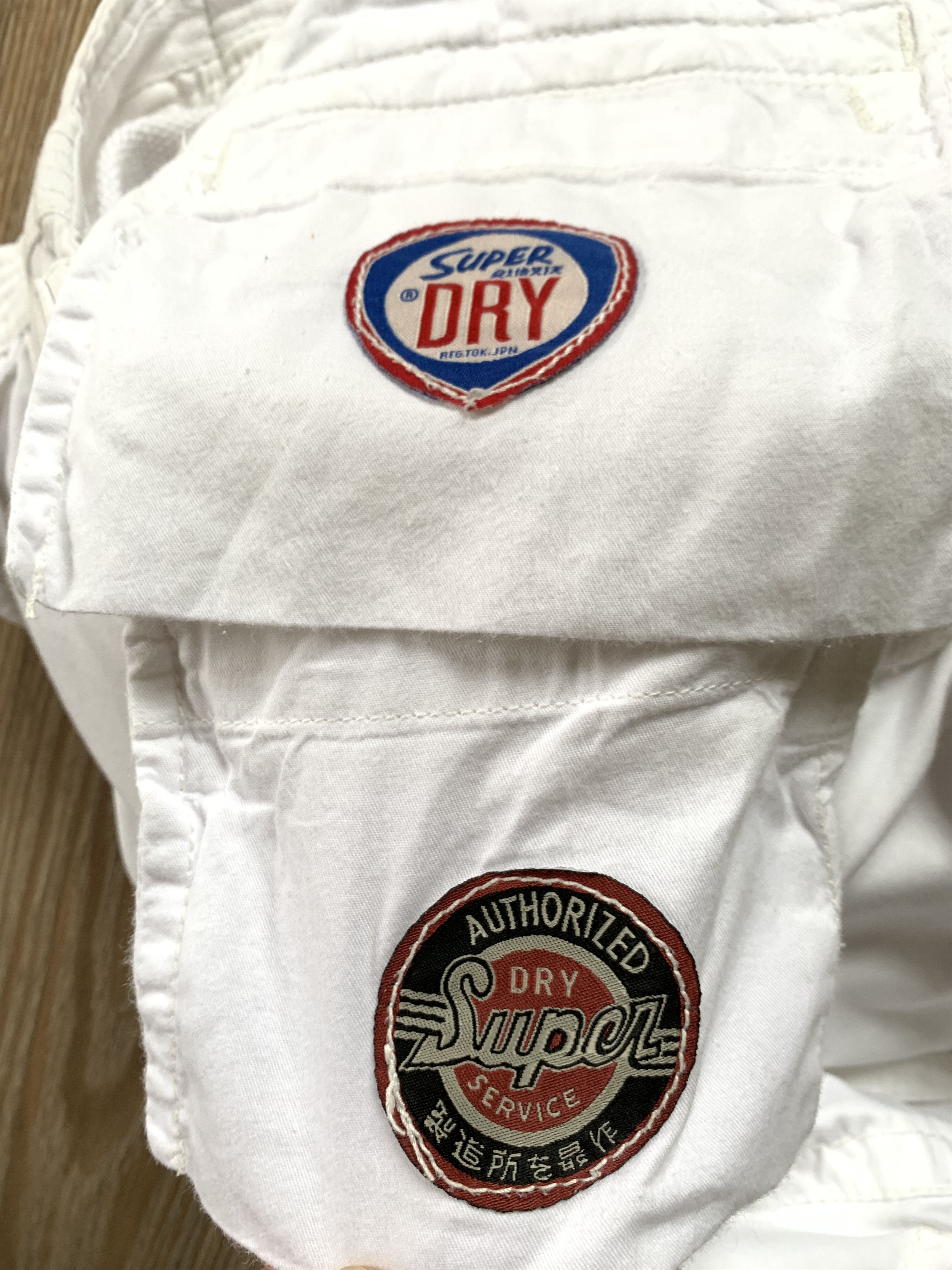 Japanese Brand × Superdry Superdry White Cotton Multi Pocket Cargo Shorts Size US 33 - 9 Thumbnail