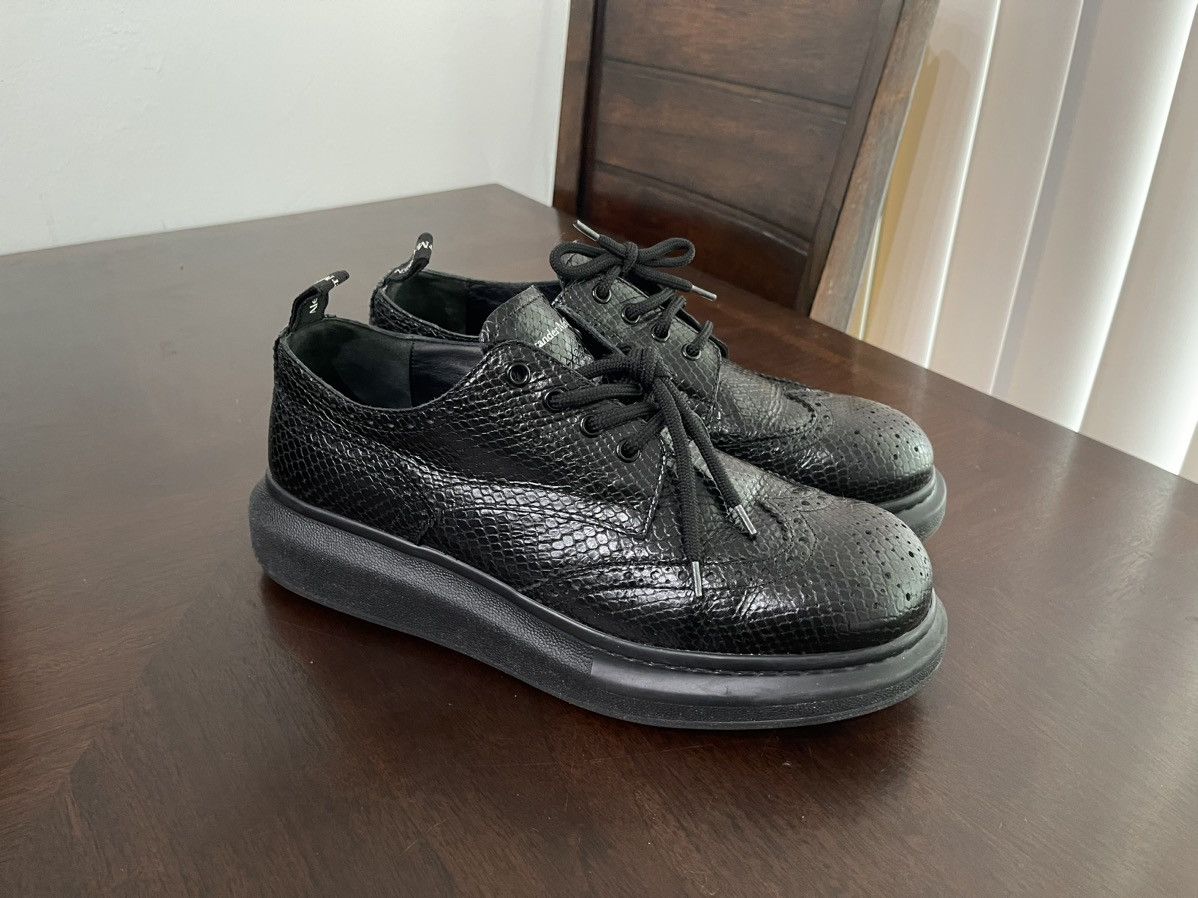 image of Alexander Mcqueen Black Croc Lace-Up Brogues Shoes, Men's (Size 11.5)