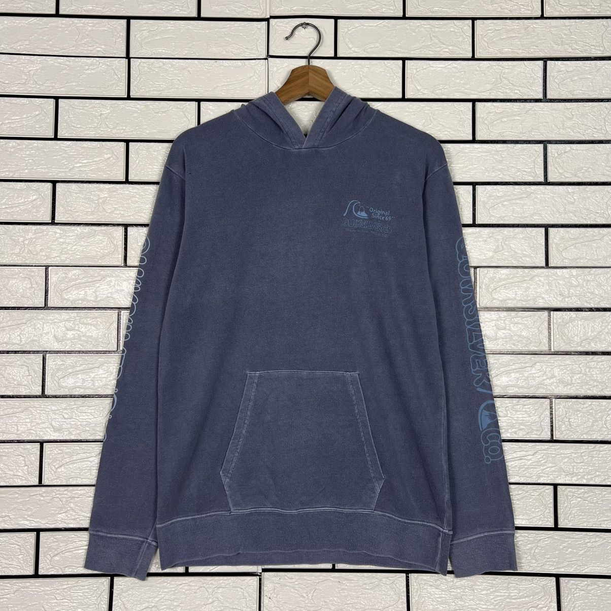 Quiksilver QUIKSILVER Big Logo Pullover Hoodie Sweatshirt #4106-C187 Size US S / EU 44-46 / 1 - 14 Thumbnail