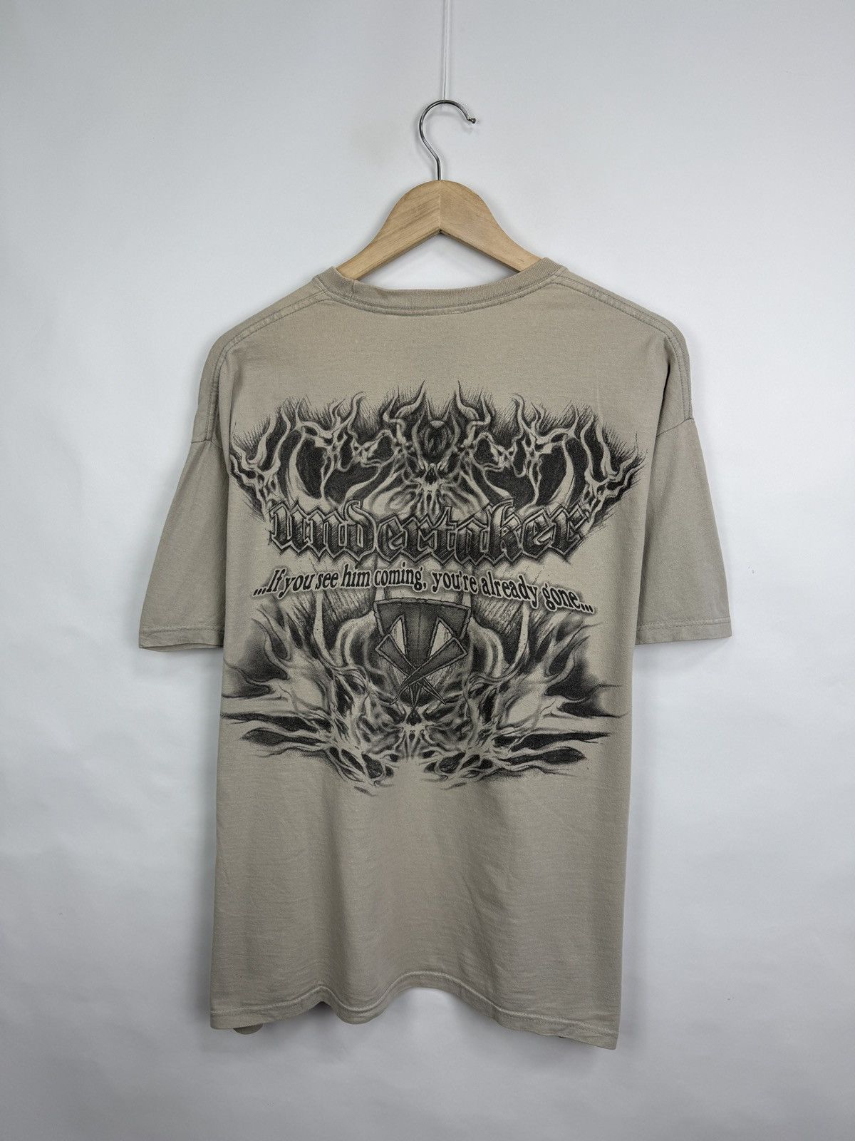 WWE 🇺🇸💀Vintage Y2K WWE Undertaker 2008 Skull Rip Dead T-Shirt Size US XL / EU 56 / 4 - 8 Thumbnail