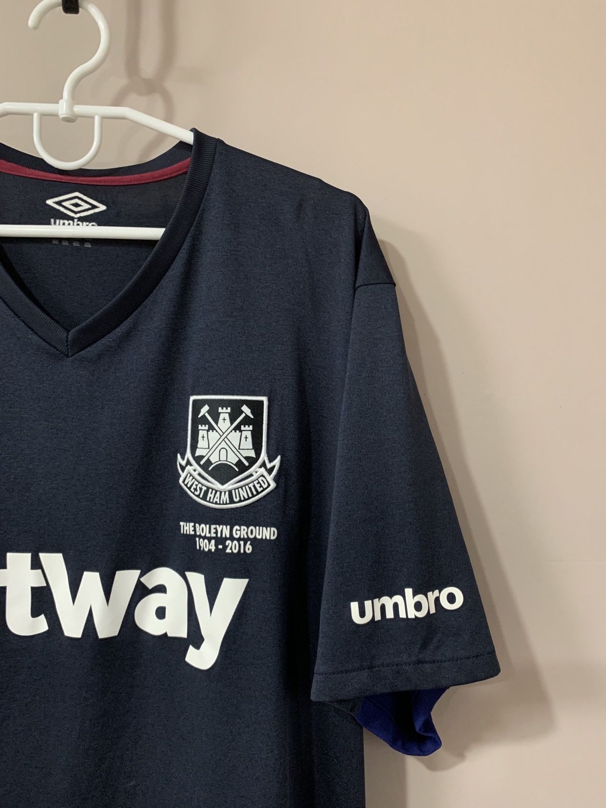 Umbro West Ham United 2016 Football Shirt Umbro Soccer Jersey XXL Size US XXL / EU 58 / 5 - 3 Thumbnail