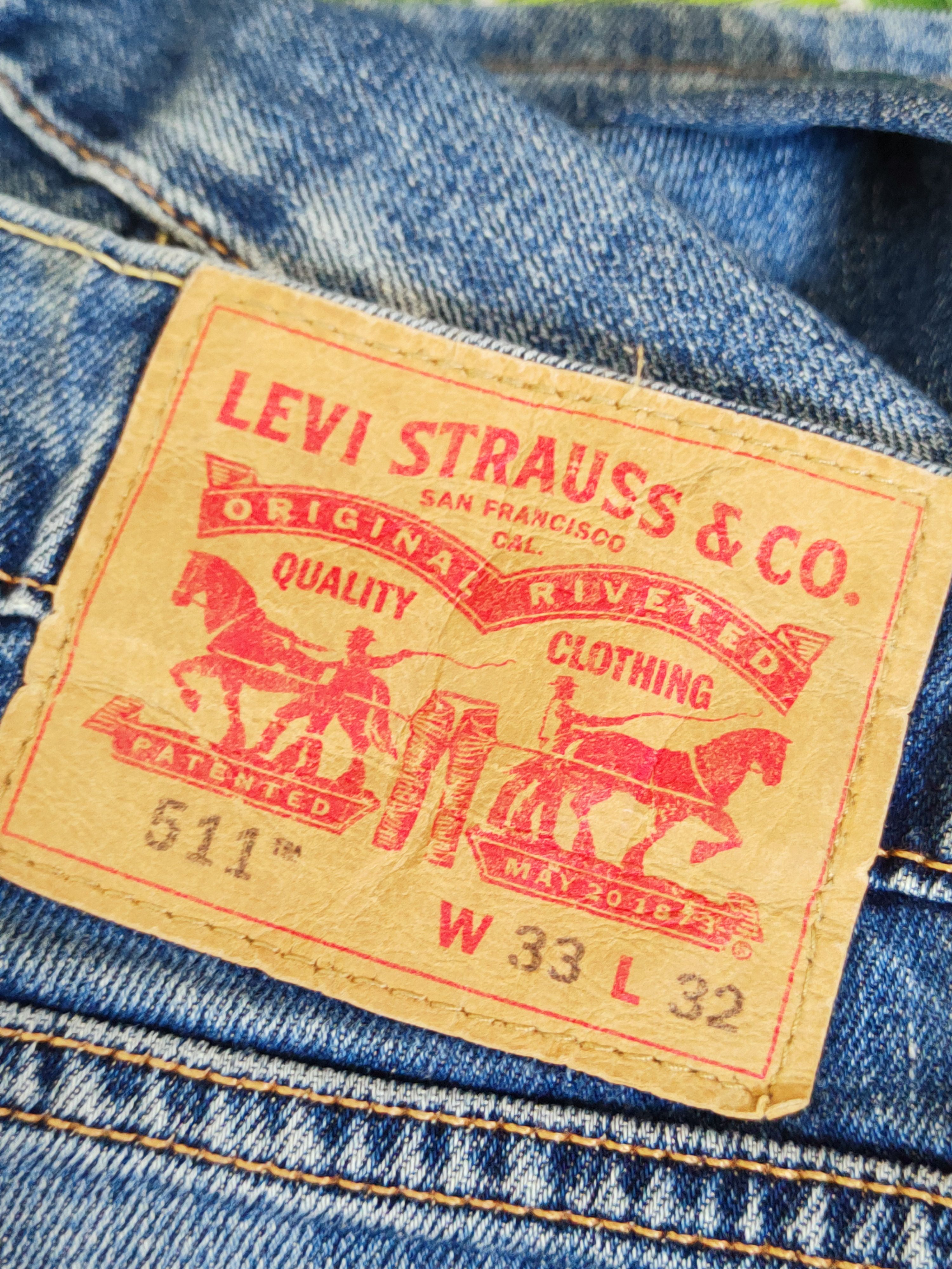 Levi's Levi's vintage Blue Distressed Ripped Jeans #W535 Size US 34 / EU 50 - 14 Thumbnail