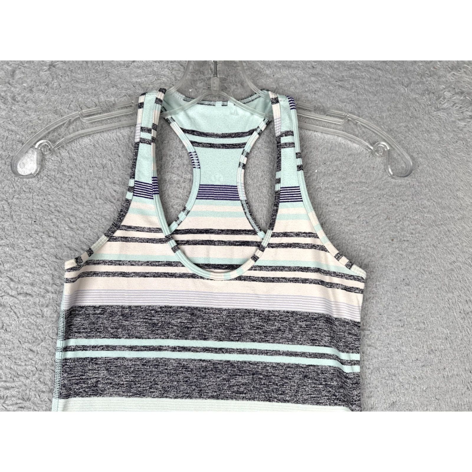 Lululemon Lululemon Tank Top Womens 2 Mint Blue Stripe Cool Racerback Athletic Shirt Tank Sleeveless Camisole Slim Fit Size XS / US 0-2 / IT 36-38 - 4 Thumbnail