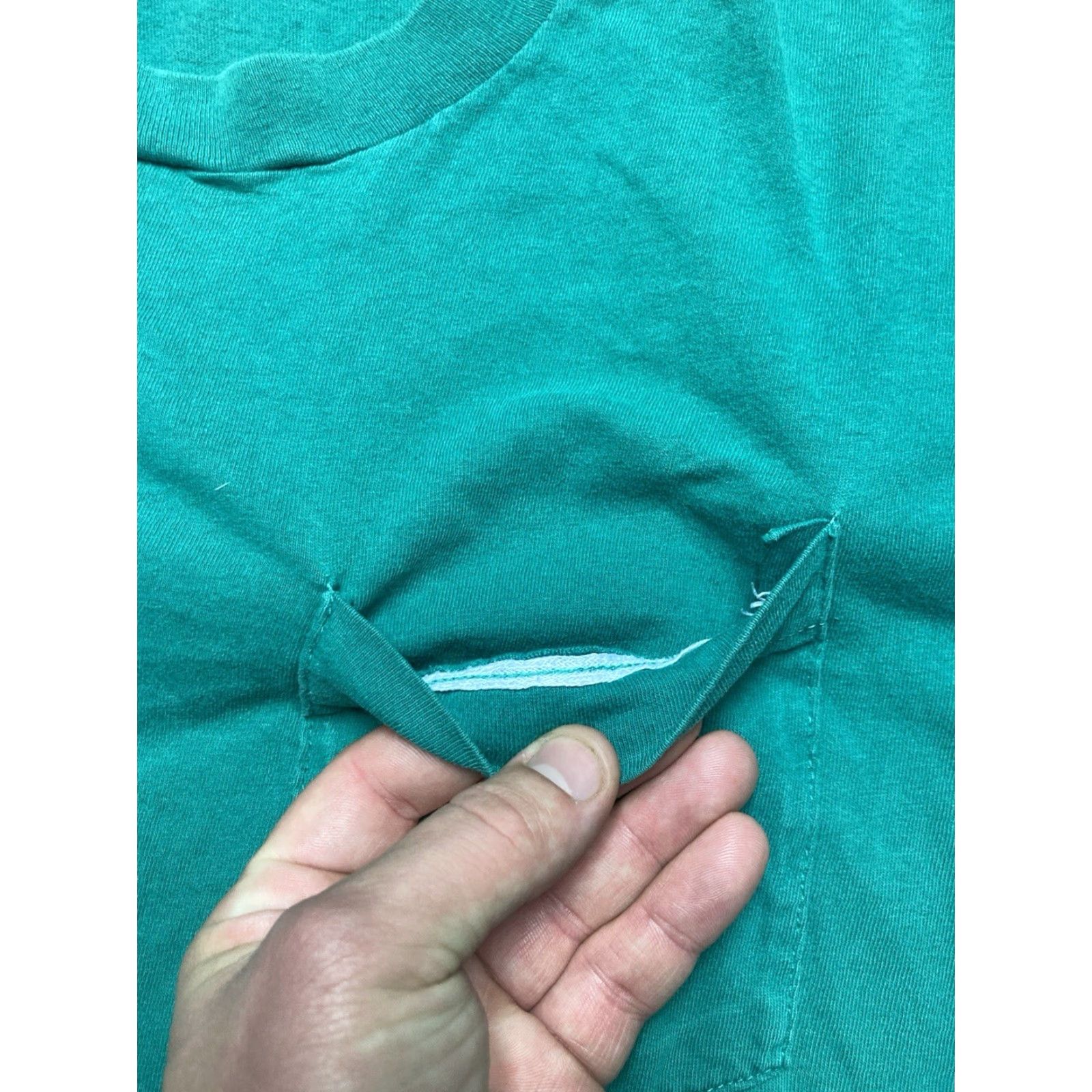 Fruit Of The Loom VINTAGE Fruit of the Loom T-Shirt Pocket Teal Turquoise Cotton Medium Mens 80s Size US M / EU 48-50 / 2 - 5 Thumbnail