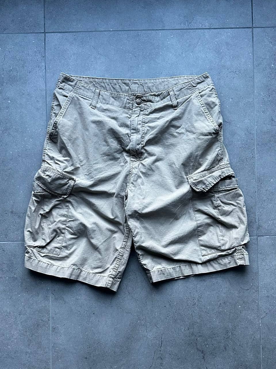 Carhartt Vintage Carhartt Baggy Beige Distressed Shorts Size US 34 / EU 50 - 2 Thumbnail