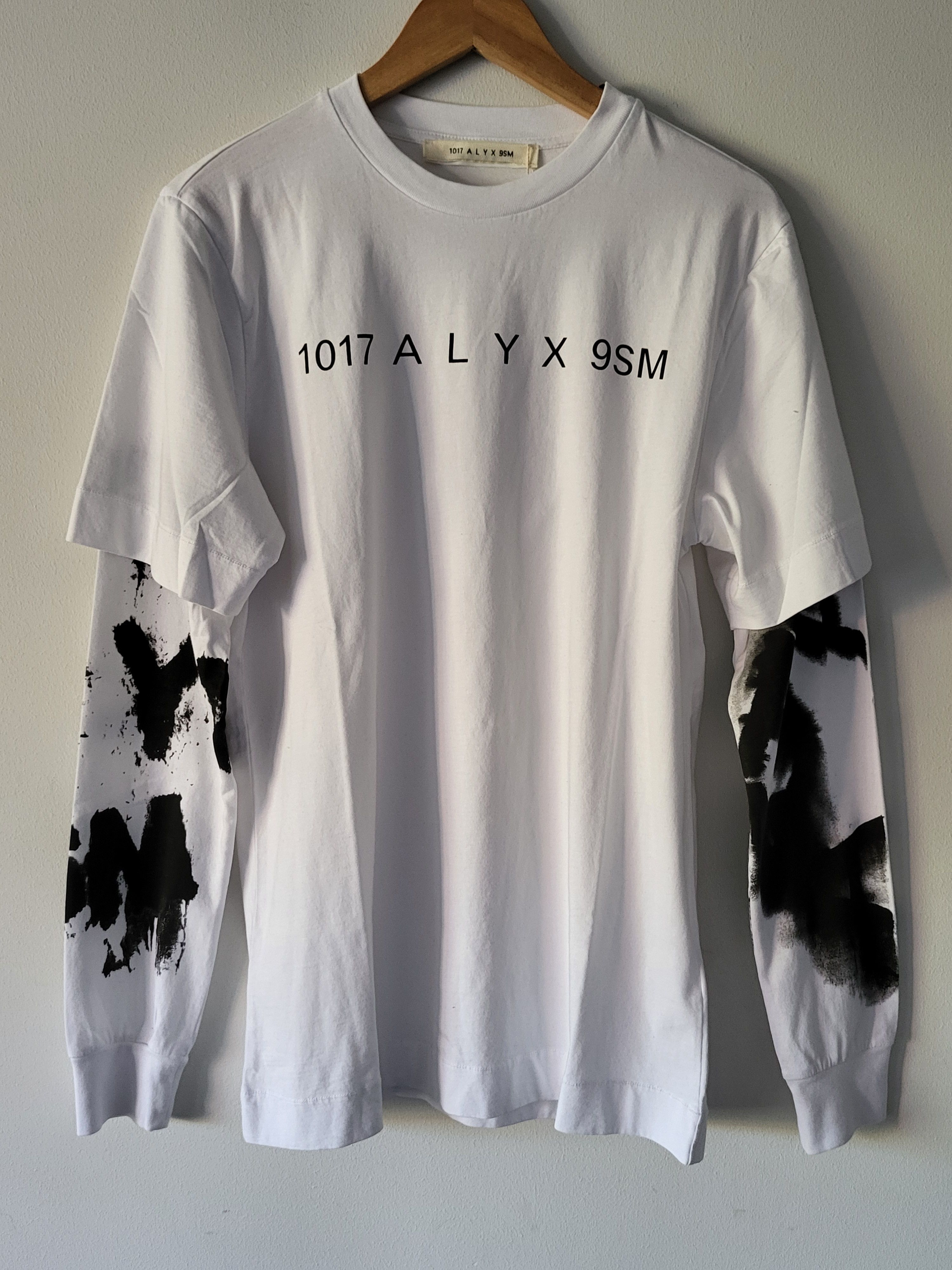 image of 1017 Alyx 9Sm Men's White Logo-Print Cotton-Jersey T-Shirt (Size Small)