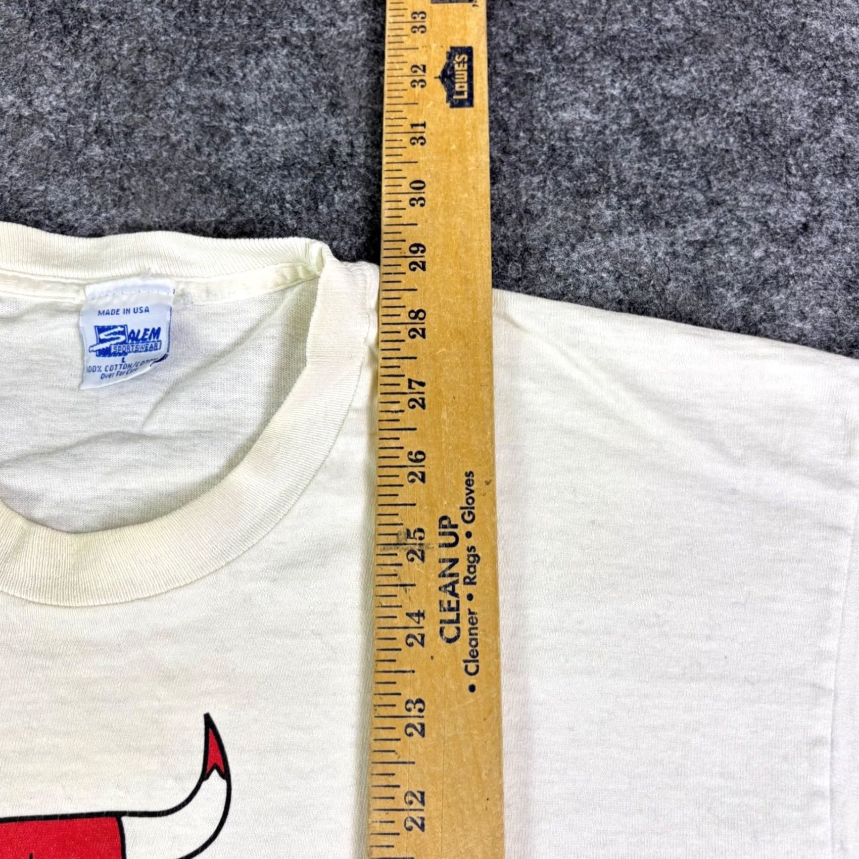 Salem Sportswear VINTAGE Salem Sportswear Chicago Bulls NBA T-Shirt White L Mens 90s Size US L / EU 52-54 / 3 - 4 Thumbnail