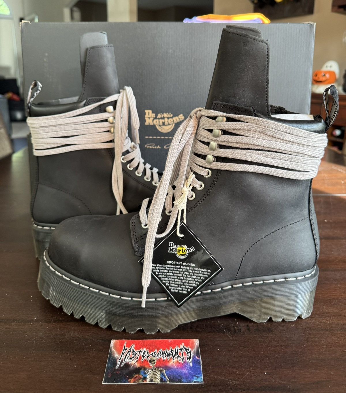 Dr. Martens × Vintage Dr Martens “G Dragon” 10 Eyelets Steel Toe