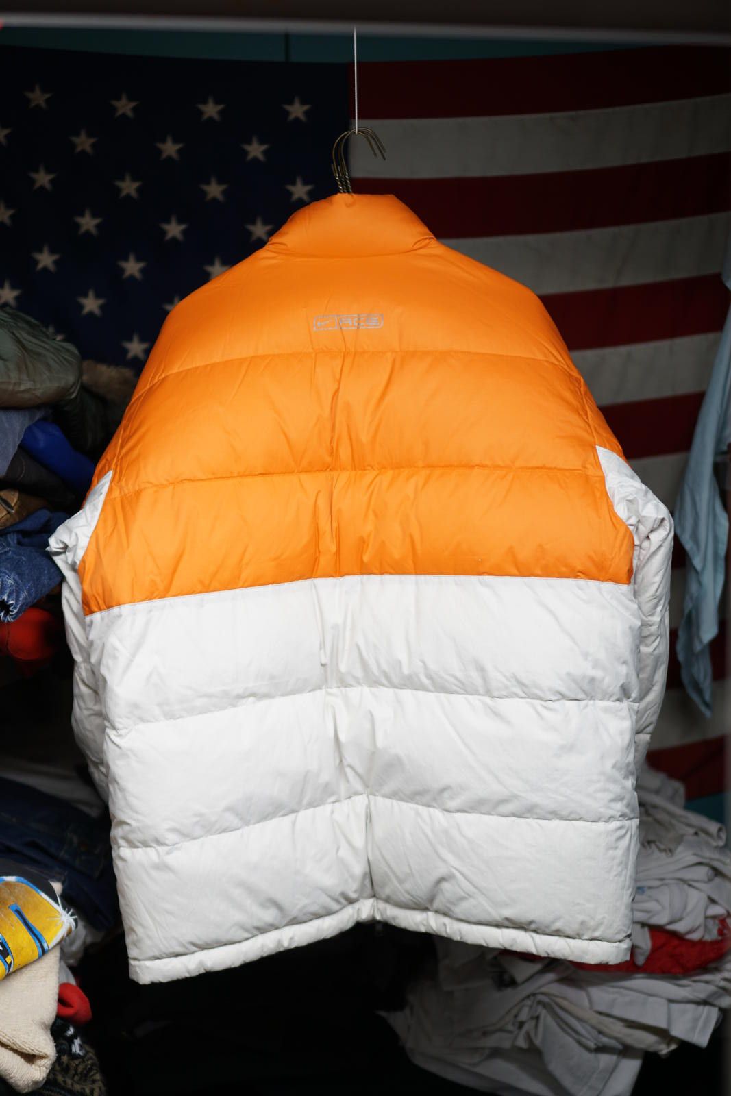 Unknown London ACG Nike Puffer Jacket White and Orange XL Size US XL / EU 56 / 4 - 4 Thumbnail