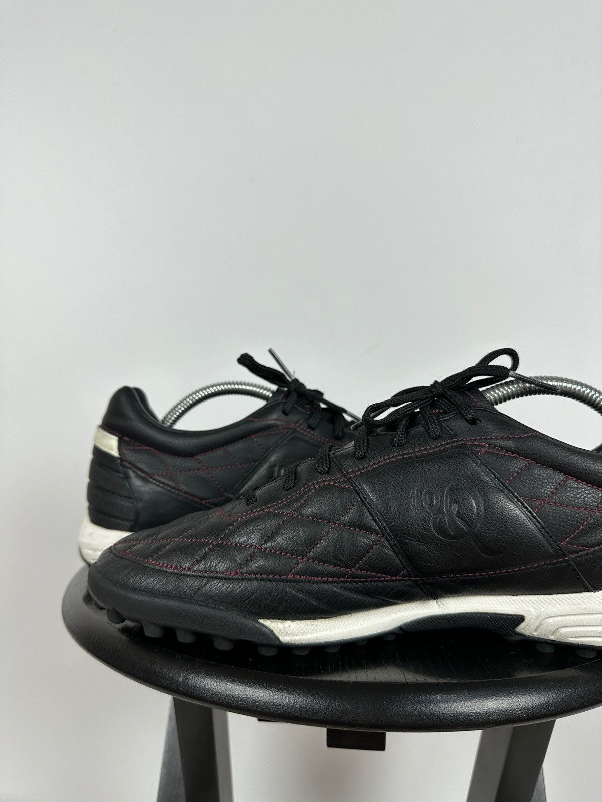 Nike 2008 Nike Tiempo R10 Ronaldinho Leather Football Shoes Size US 10 / EU 43 - 20 Thumbnail