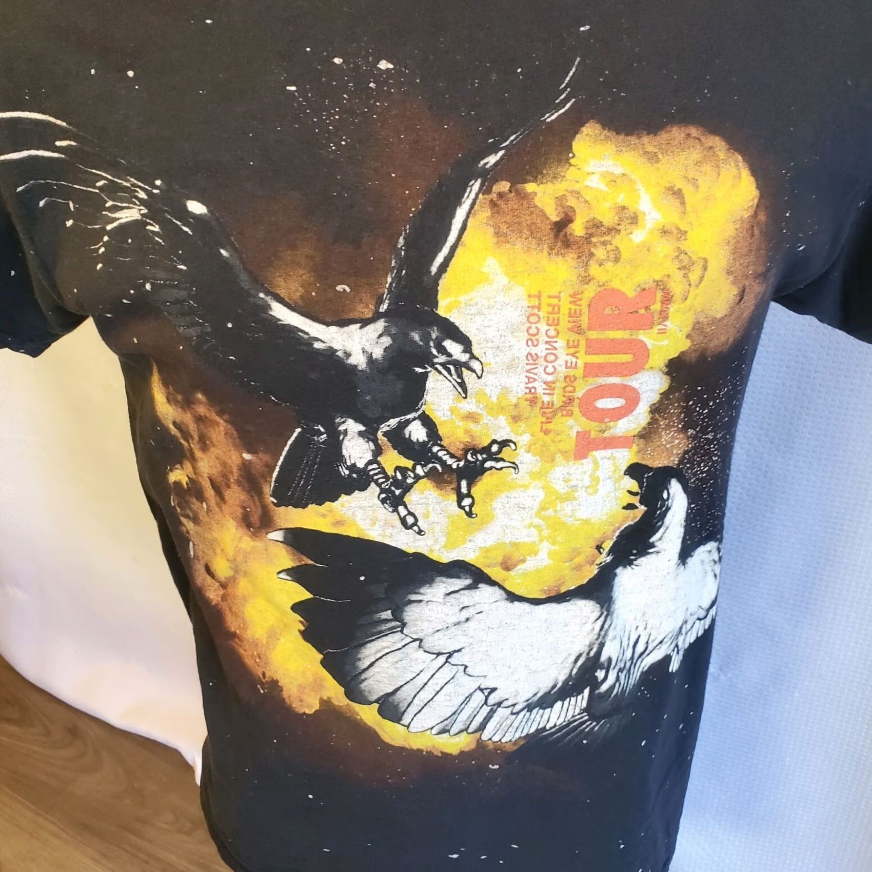 Travis Scott VINTAGE Cactus Jack Travis Scott Birds Eye View Concert Tour 2017 T-Shirt M Black Graphic Print Crew Neck Short Sleeve Men Regular Size XS? Size US M / EU 48-50 / 2 - 2 Thumbnail