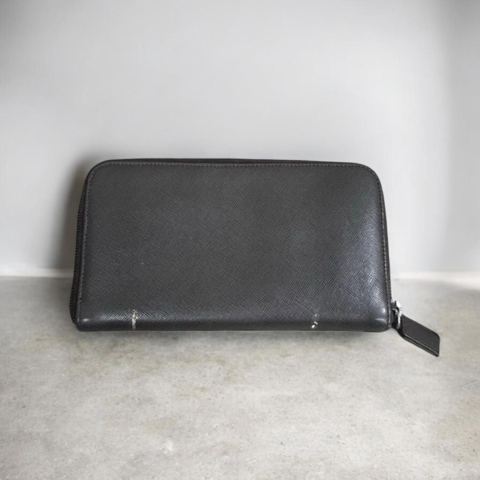 Prada Prada - Leather Zip Around Wallet in Black Size ONE SIZE - 3 Thumbnail