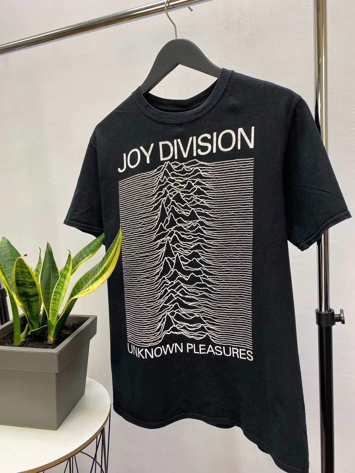 Band Tees × Joy Division Joy Division Unknown Pleasures Band T Shirt Size US L / EU 52-54 / 3 - 2 Thumbnail