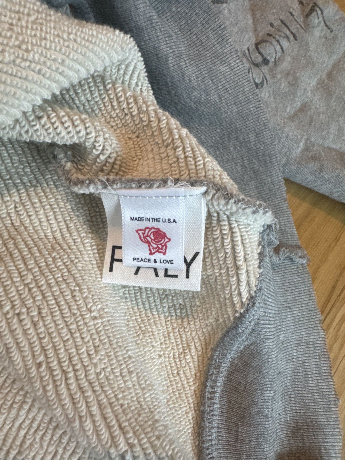 Other paly crewneck Size US L / EU 52-54 / 3 - 9 Thumbnail