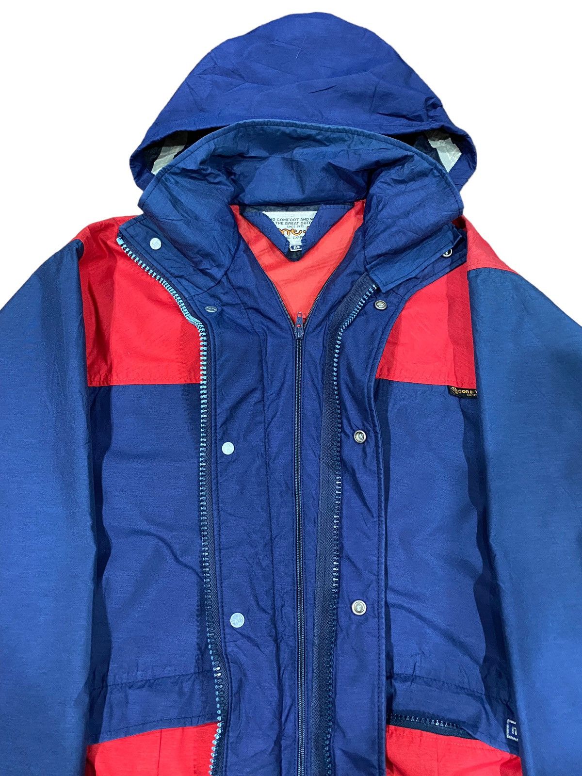Montbell Vintage MONT-BELL Gore-tex Hoodie Waterproof Jacket (M) Size US M / EU 48-50 / 2 - 12 Thumbnail