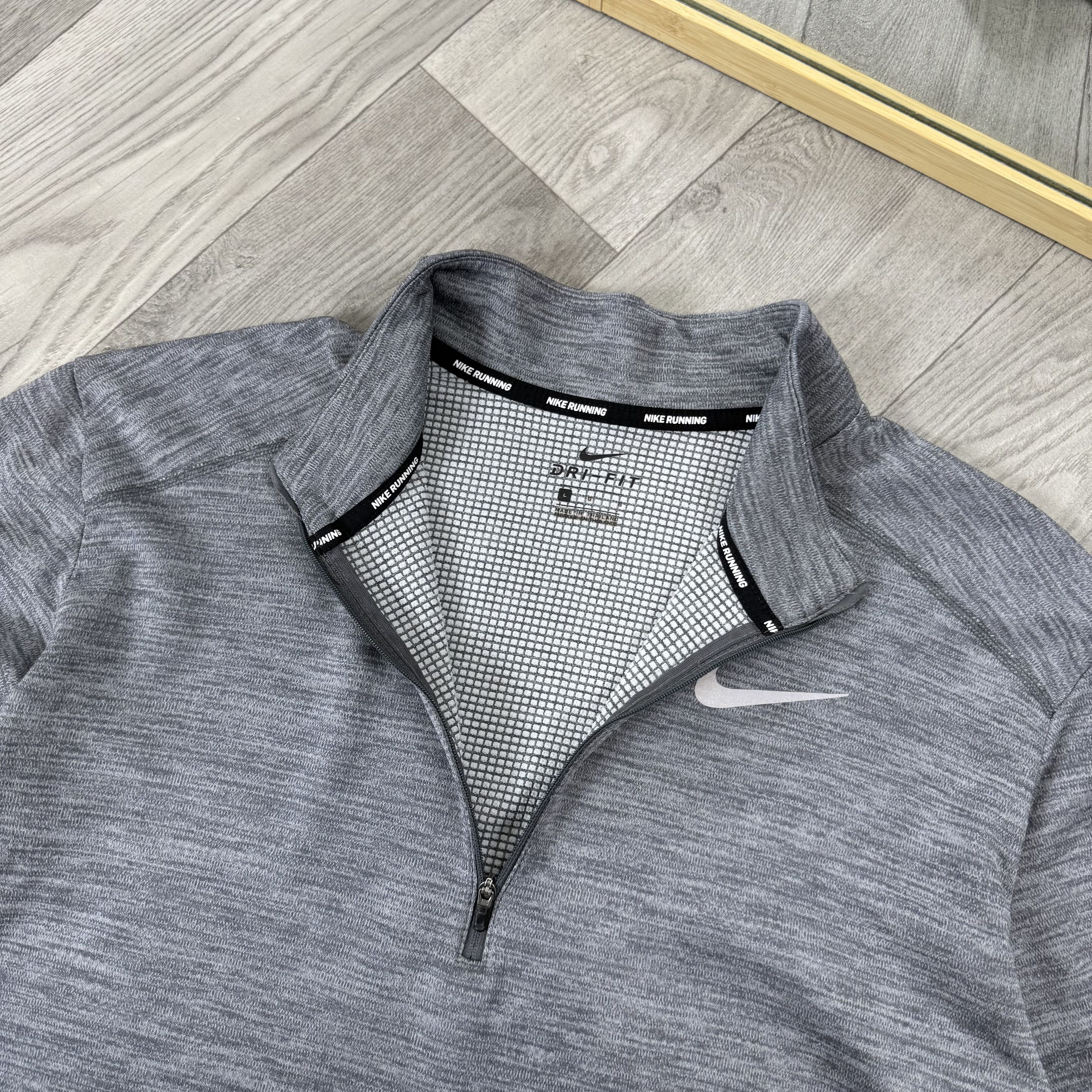 Nike Nike Running Grey Long Sleeve Rashguard 1/4 Sweater Size US L / EU 52-54 / 3 - 7 Thumbnail