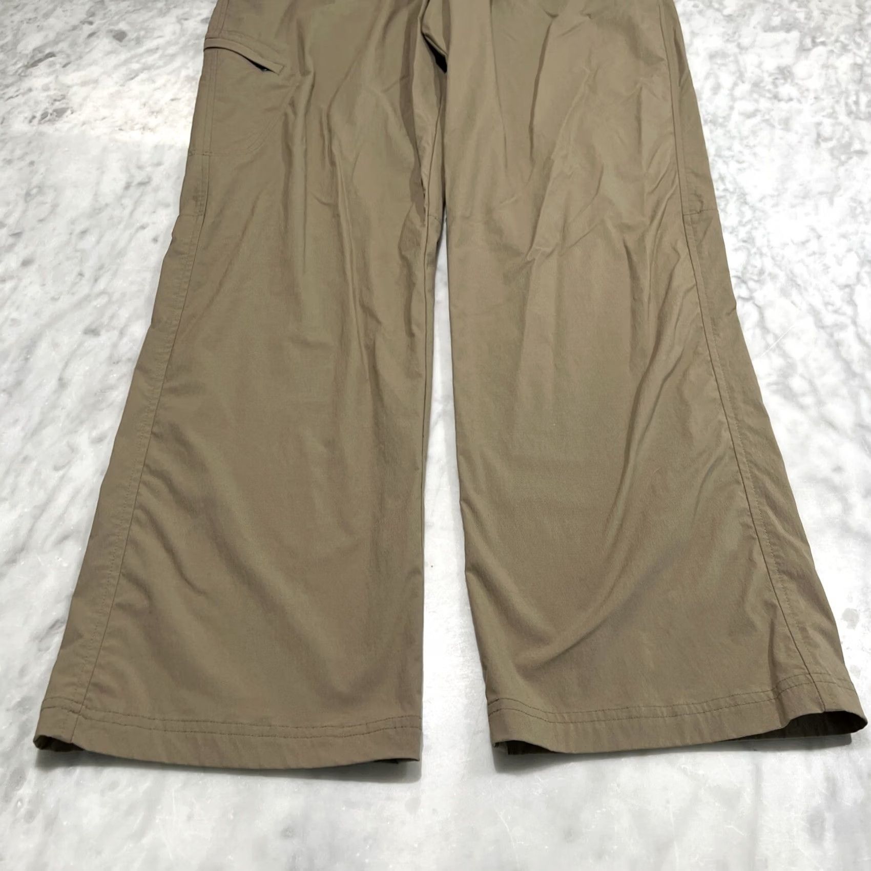 Royal Robbins Royal Robbins Pants Women’s 38x32 Tan Nylon Spandex Pockets Lightweight Cargo Regular Straight Outdoor Pants Woman Tan 38 32 Nylon Spandex Lightweight Size 26" / US 2 / IT 38 - 4 Thumbnail