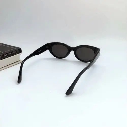 Vintage Retro punk sunglasses Size ONE SIZE - 4 Thumbnail