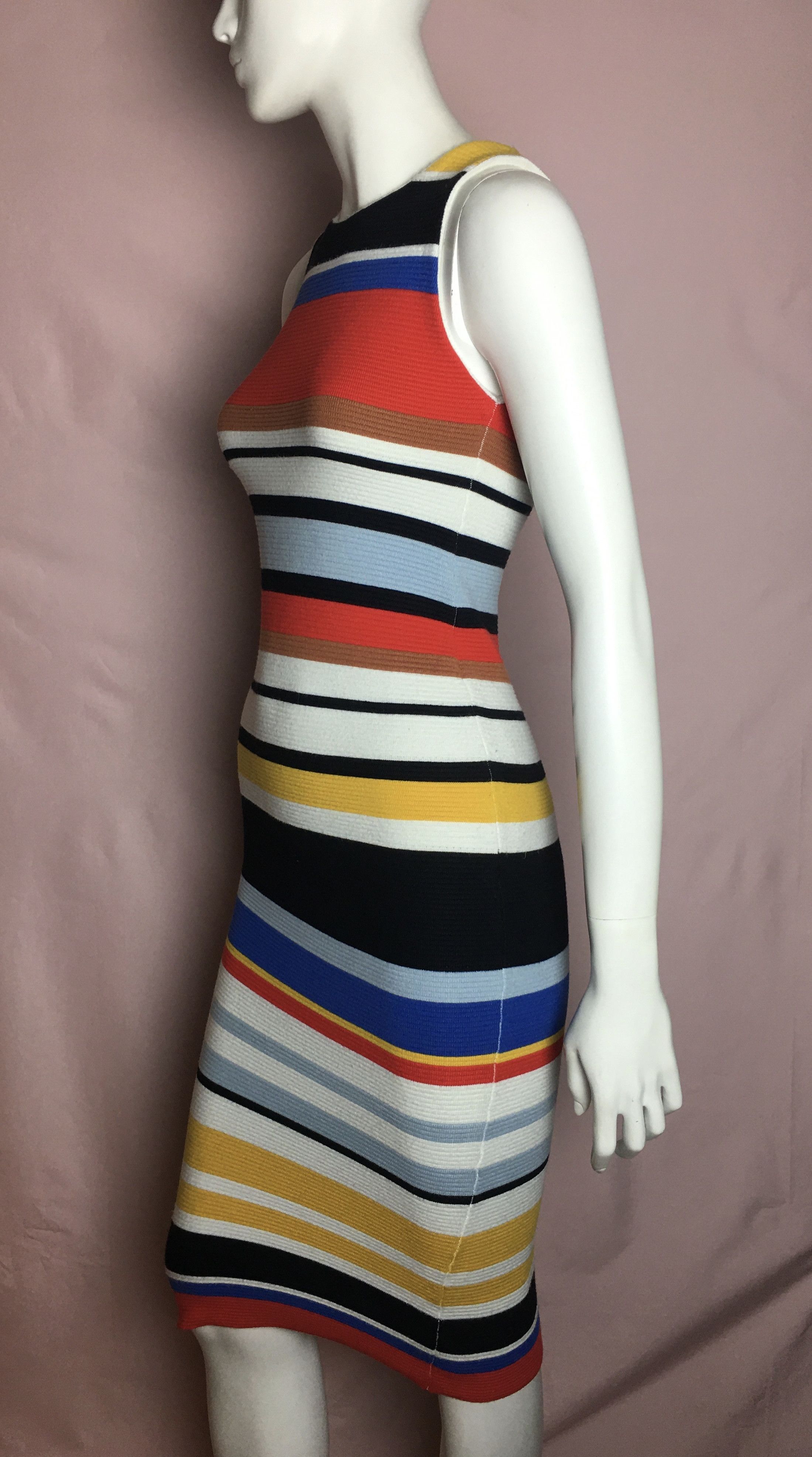 Alice + Olivia Alice + Olivia JENNER Ribbed Midi Dress Size XS / US 0-2 / IT 36-38 - 6 Thumbnail