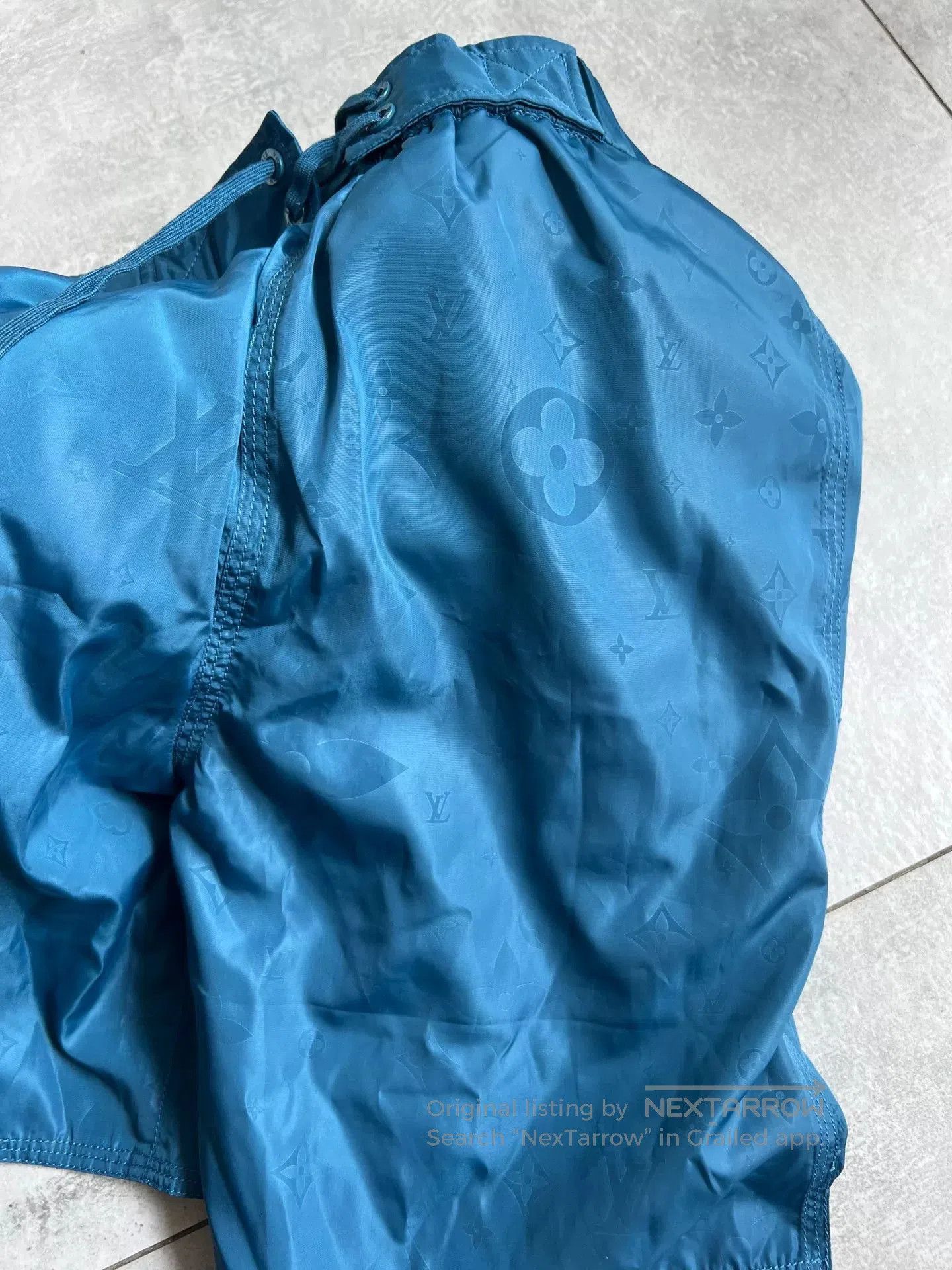 Louis Vuitton Louis Vuitton Logo 3D Beach Shorts. Size US 26 / EU 42 - 7 Thumbnail