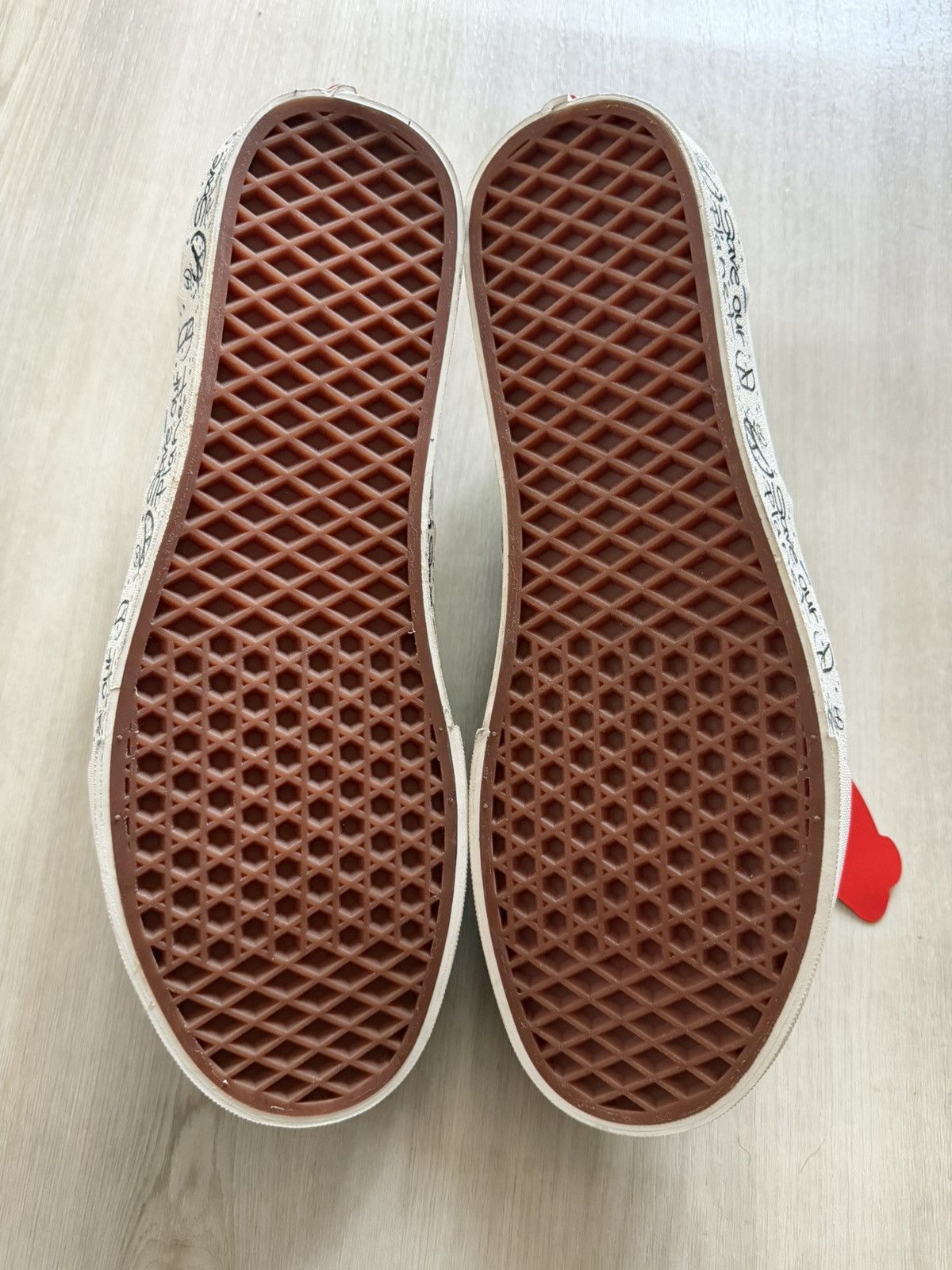 Vans Vans UA Era “Save Our Planet” Sneaker White/Black - Sz 11.5 Size US 11.5 / EU 44-45 - 5 Thumbnail