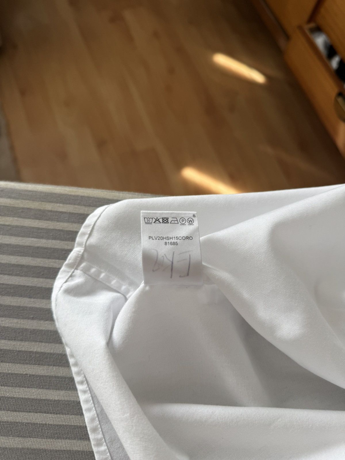Louis Vuitton Louis Vuitton “uniform” shirt Size US L / EU 52-54 / 3 - 7 Thumbnail