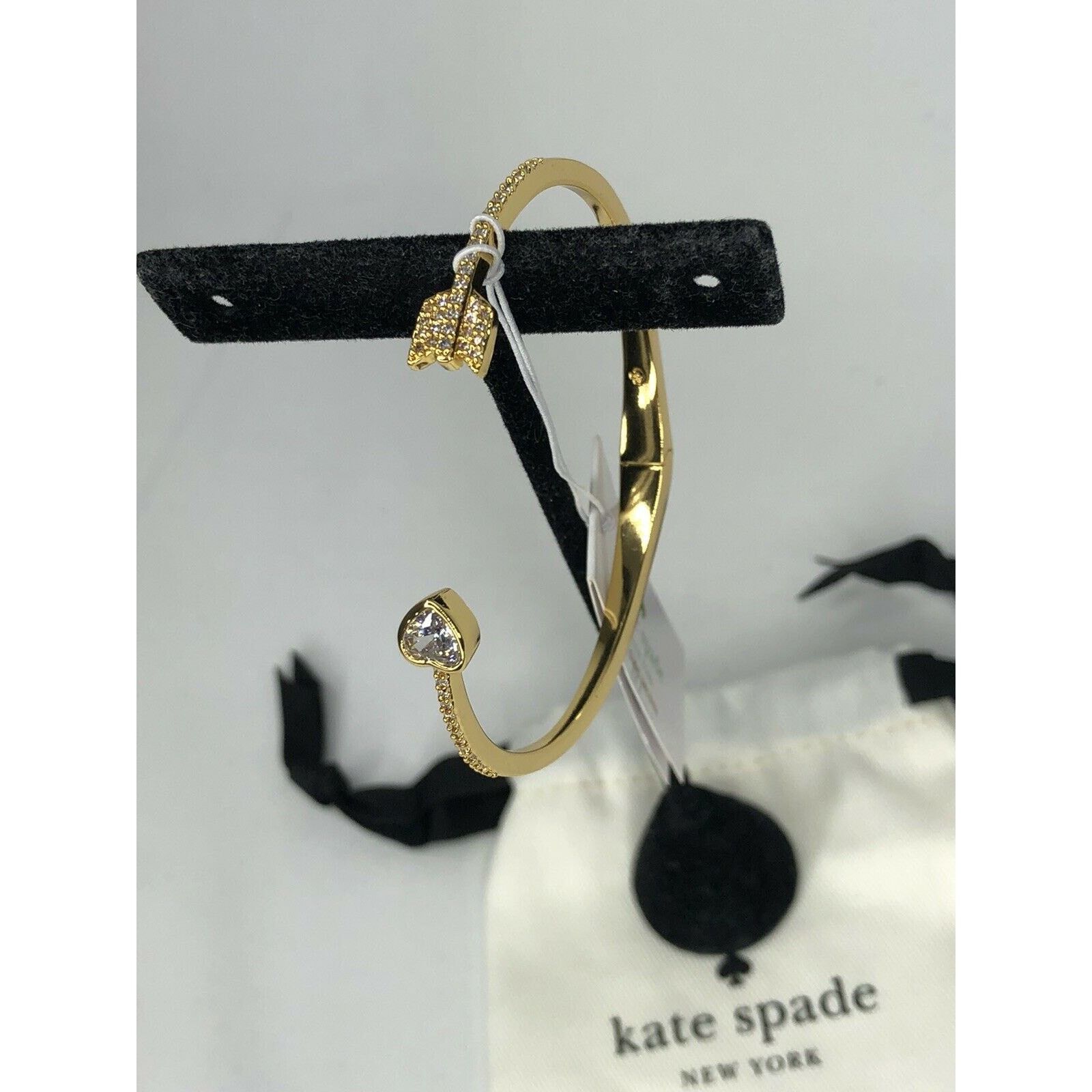 Kate Spade Kate Spade Open Hinged Cuff Heart Arrow Bracelet Size ONE SIZE - 12 Thumbnail