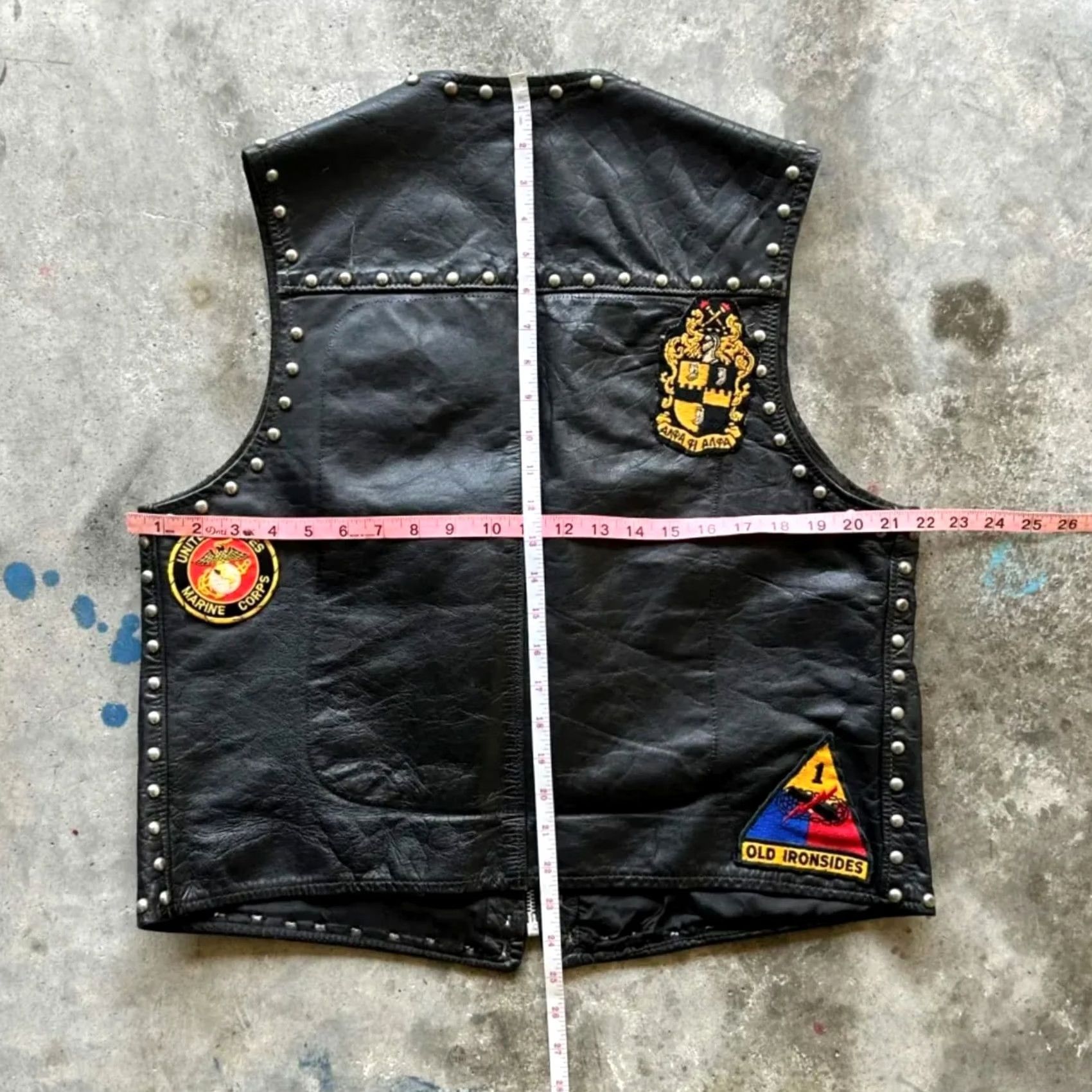 Harley Davidson VINTAGE Harley-Davidson Studded Leather Vest Main Selling Point 70s 44 Black Mens Vest Size 44 Biker Vest Leather 70s Harley-Davidson Mens Size US S / EU 44-46 / 1 - 6 Thumbnail