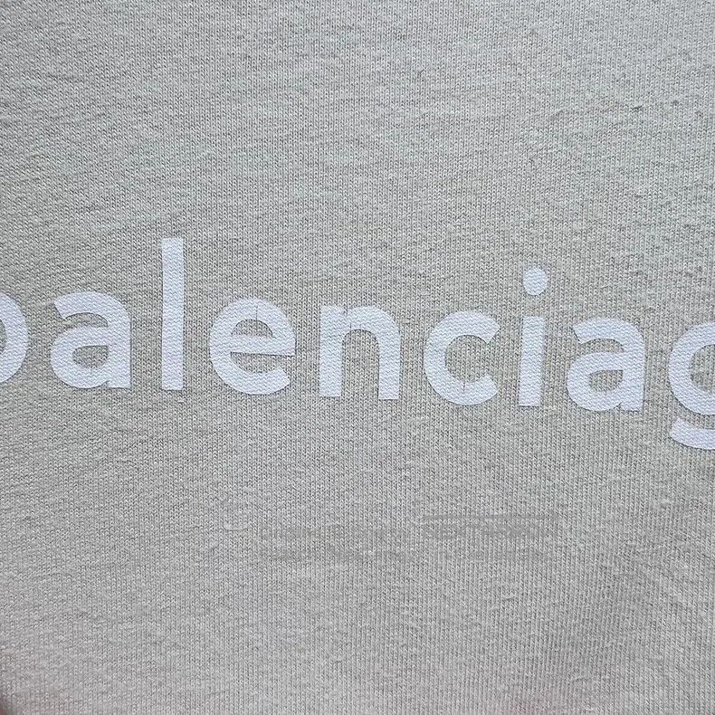 Balenciaga Balenciaga Mailbox Logo Beige Short Sleeve Size US M / EU 48-50 / 2 - 7 Thumbnail
