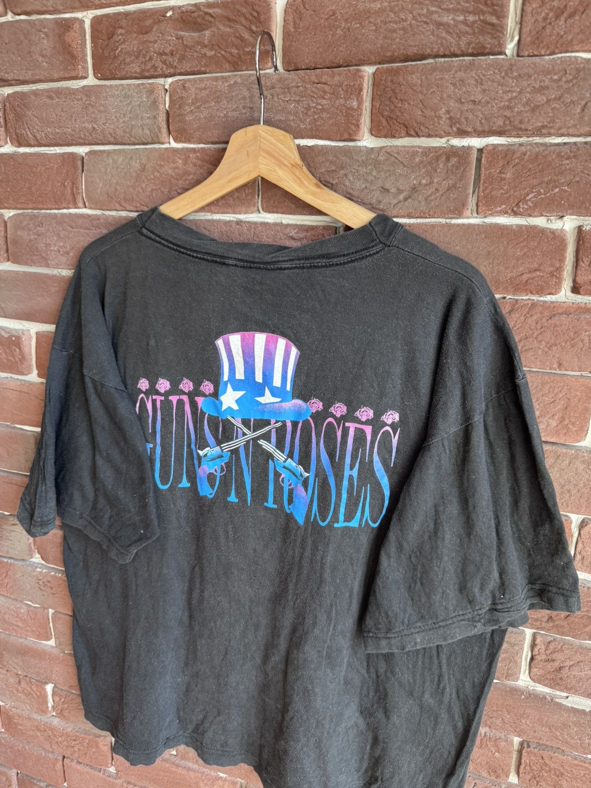 Band Tees Guns N Roses Vintage 90s Skeleron Rock Band Tee Grail Axl Size US L / EU 52-54 / 3 - 10 Thumbnail