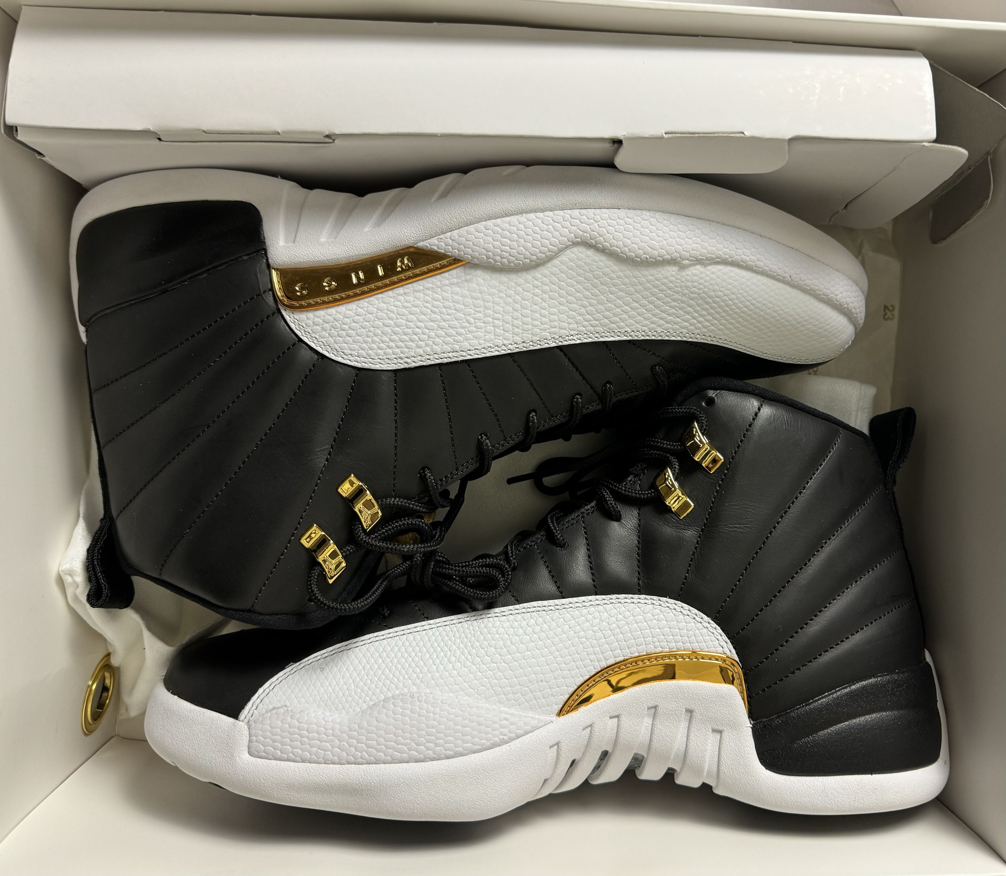 aj12 wings