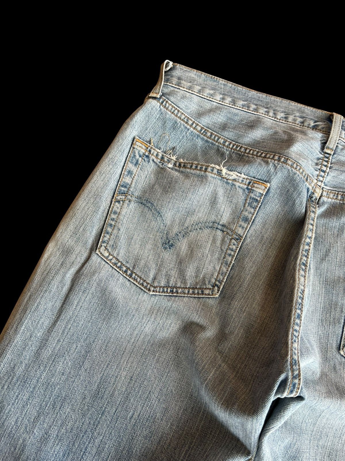 Levi's Vintage Levis 501 Nice Faded Distress Jean Size US 33 - 11 Thumbnail