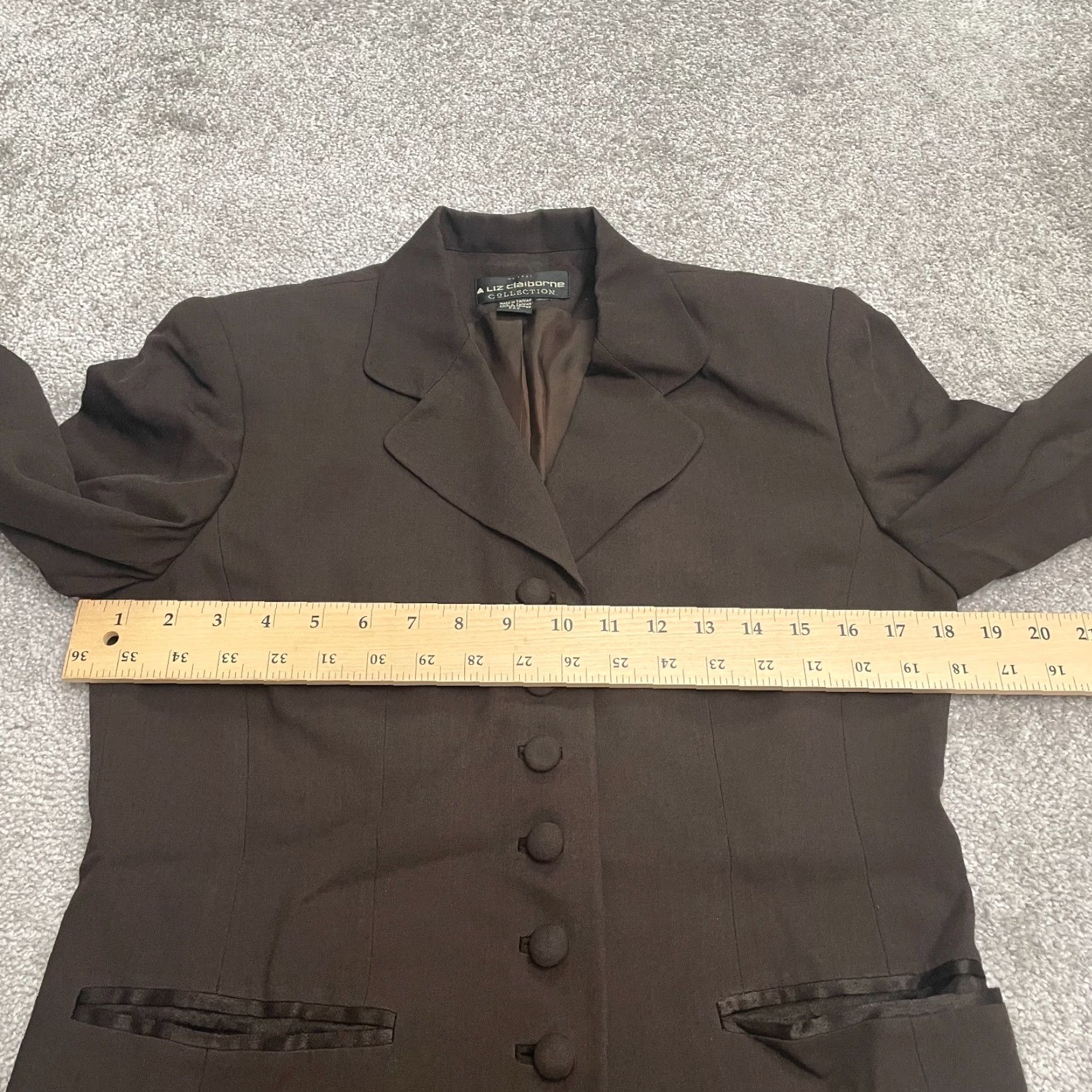 Liz Claiborne VINTAGE Liz Claiborne Blazer Jacket Womens 4P Petite Dark Brown 6 Buttons Work Shirt Size S / US 4 / IT 40 - 7 Thumbnail