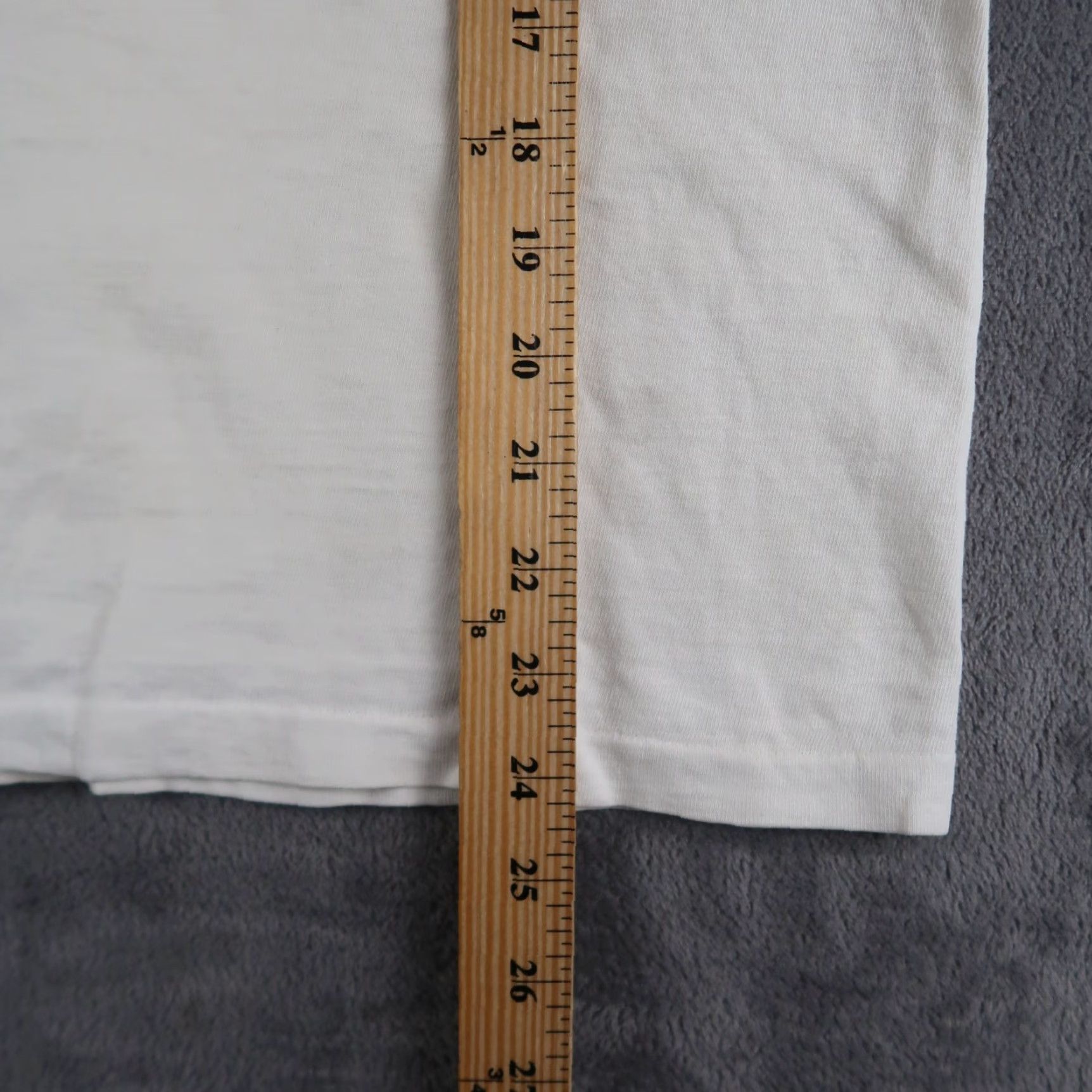 Vintage VINTAGE 80s 1985 Wildwood Productions Art Tee T Shirt Sz L Large White Cotton Crew Neck Short Sleeve Men Logo 80s Animals Cat Art Vintage Size US L / EU 52-54 / 3 - 6 Thumbnail