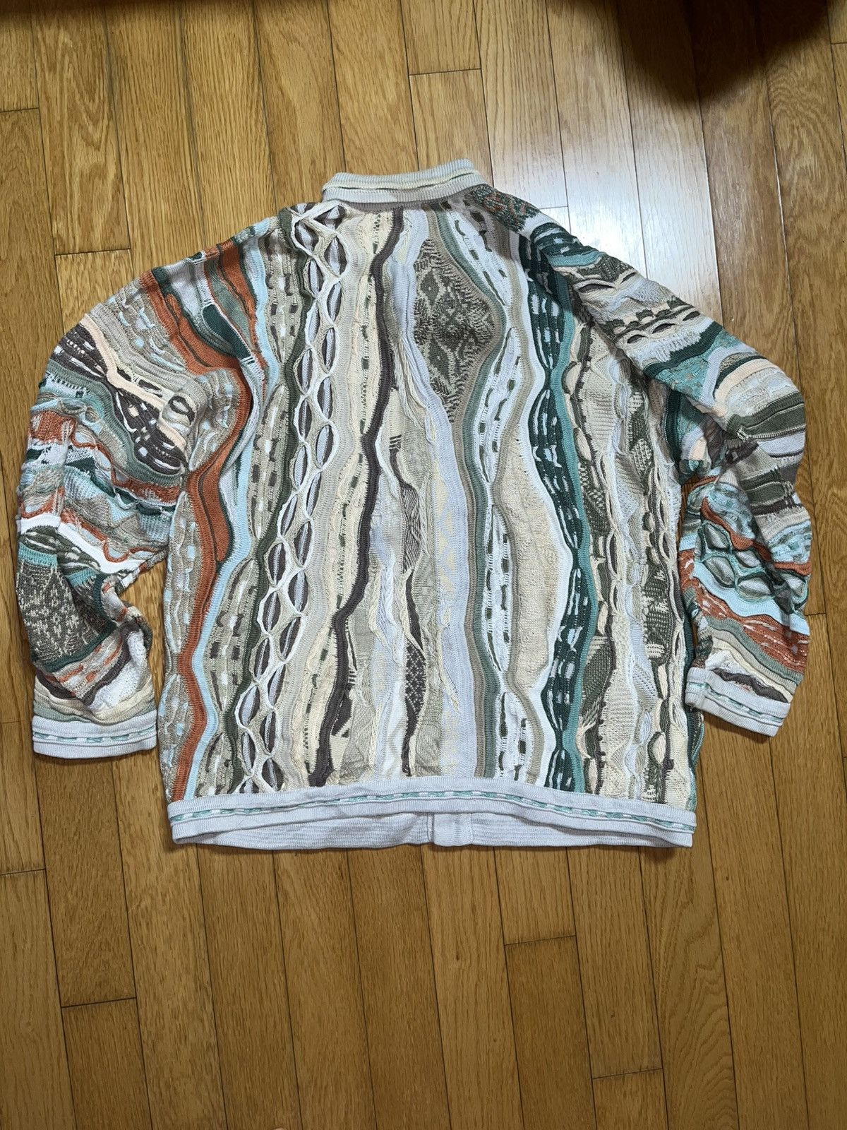 Coogi Coogi cable knit buttoned sweater Size US L / EU 52-54 / 3 - 2 Thumbnail