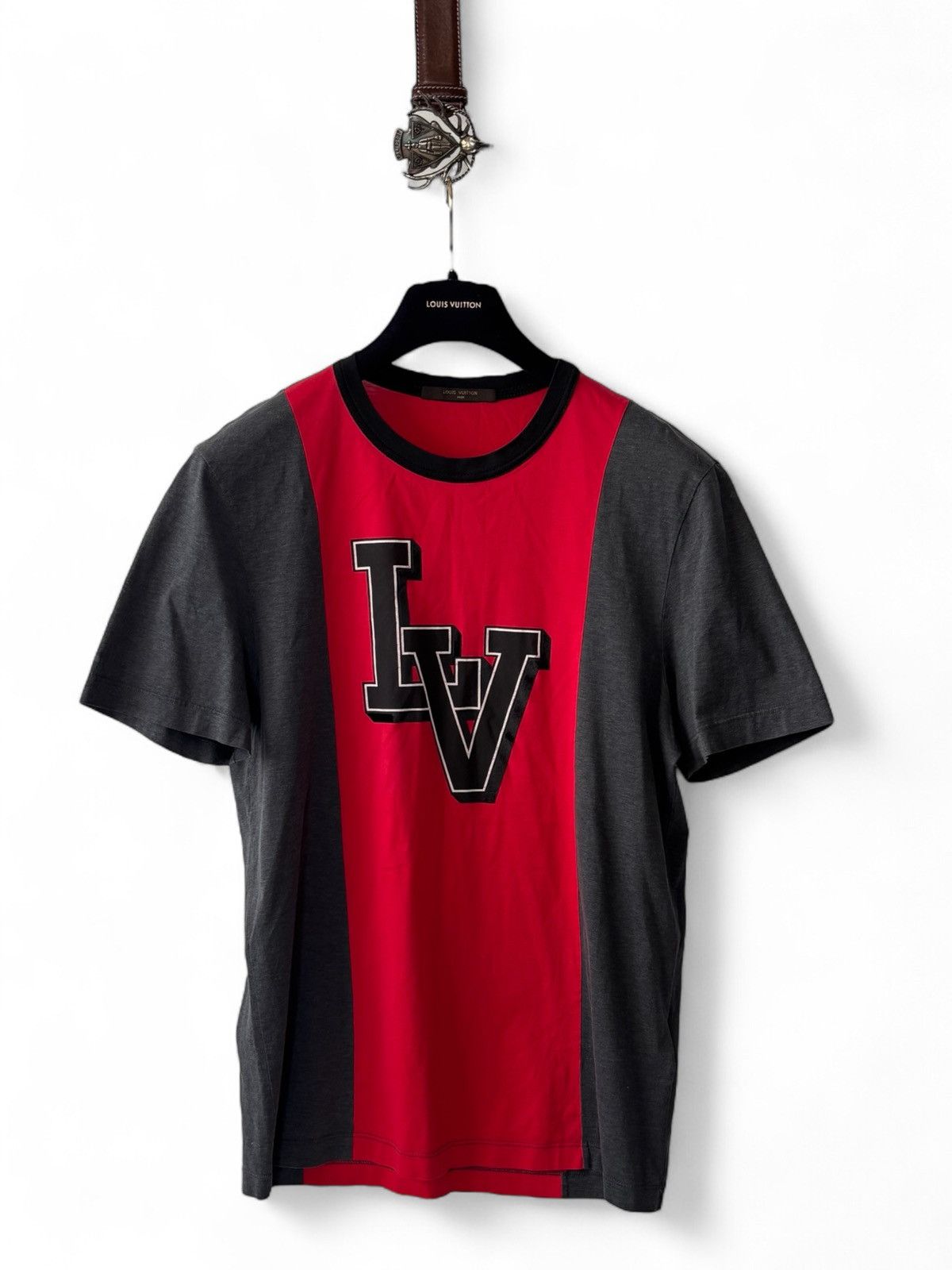 Louis Vuitton Louis Vuitton LV T-Shirt Size US L / EU 52-54 / 3 - 1 Thumbnail