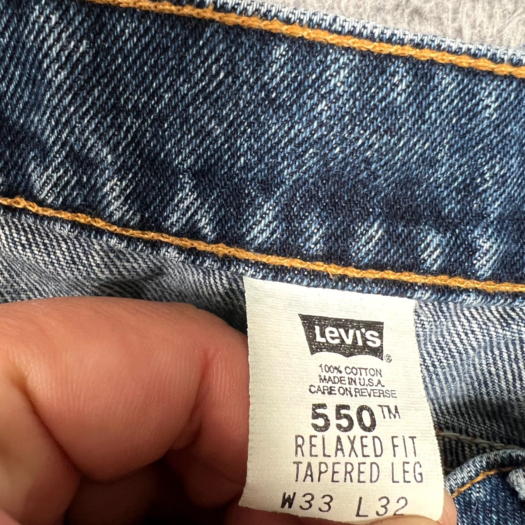 Levi's VINTAGE Levi's 550 Denim Jeans Mens 31x31 Relaxed Fit Taper Leg Blue 90s Grunge Size US 31 - 6 Thumbnail