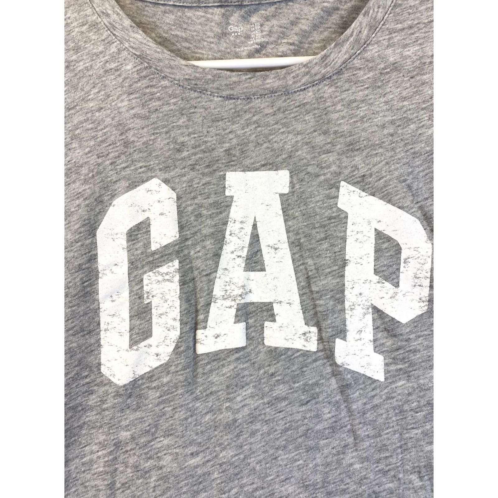 Gap VINTAGE? Not vintage. Women's Gap Shirt Women XS Gray Round Neck T-Shirt Cotton Gap Body 34-40 XS Gray Shirt Womens Shirts? Size XS / US 0-2 / IT 36-38 - 2 Thumbnail