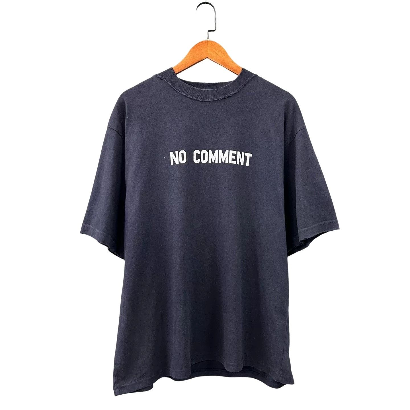 Balenciaga Balenciaga No Comment Print T-Shirt XXS Size US XXS / EU 40 - 1 Thumbnail