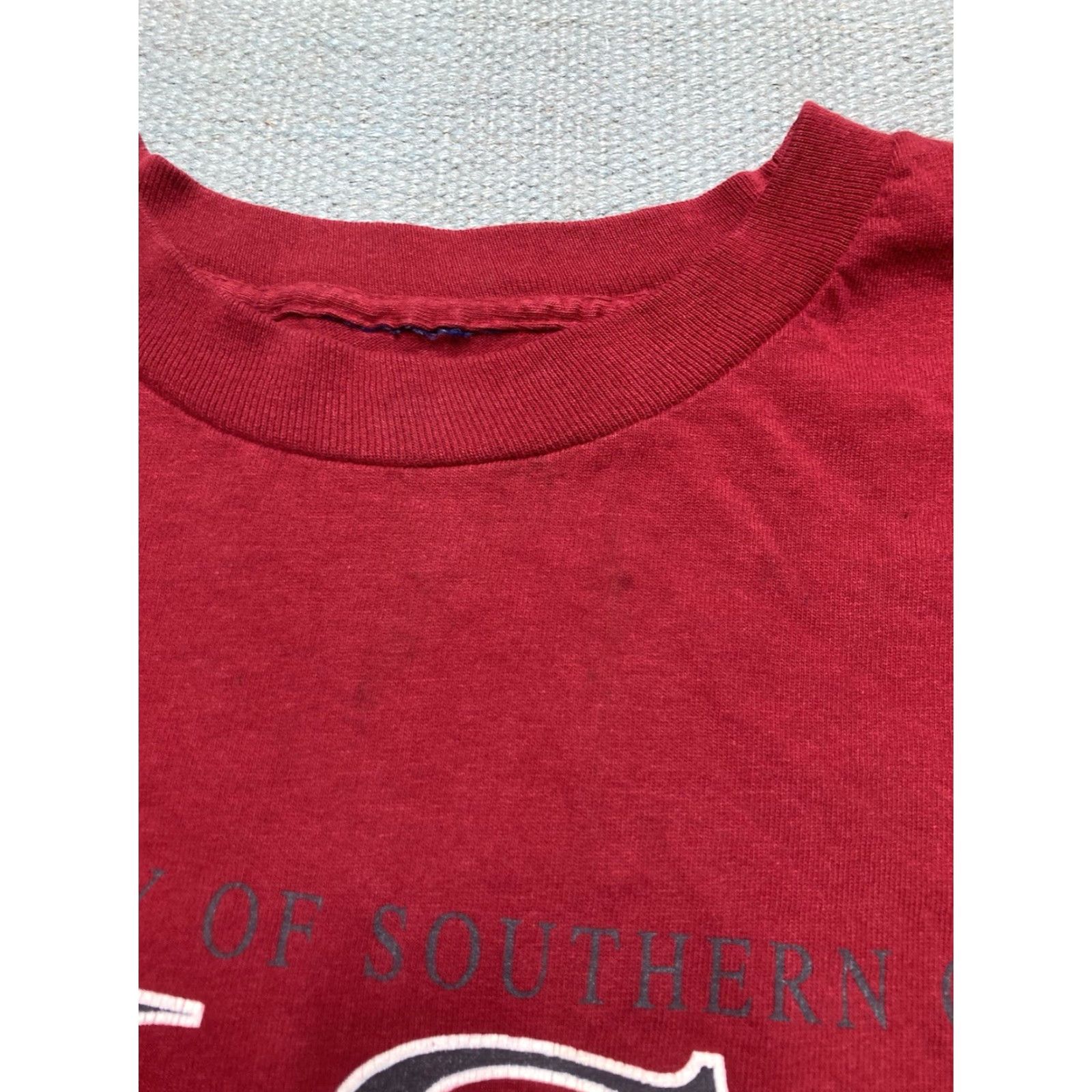 Jansport VINTAGE USC Trojans T-Shirt JanSport Men XL Red California University College faded XX-Large? Size US XL / EU 56 / 4 - 5 Thumbnail
